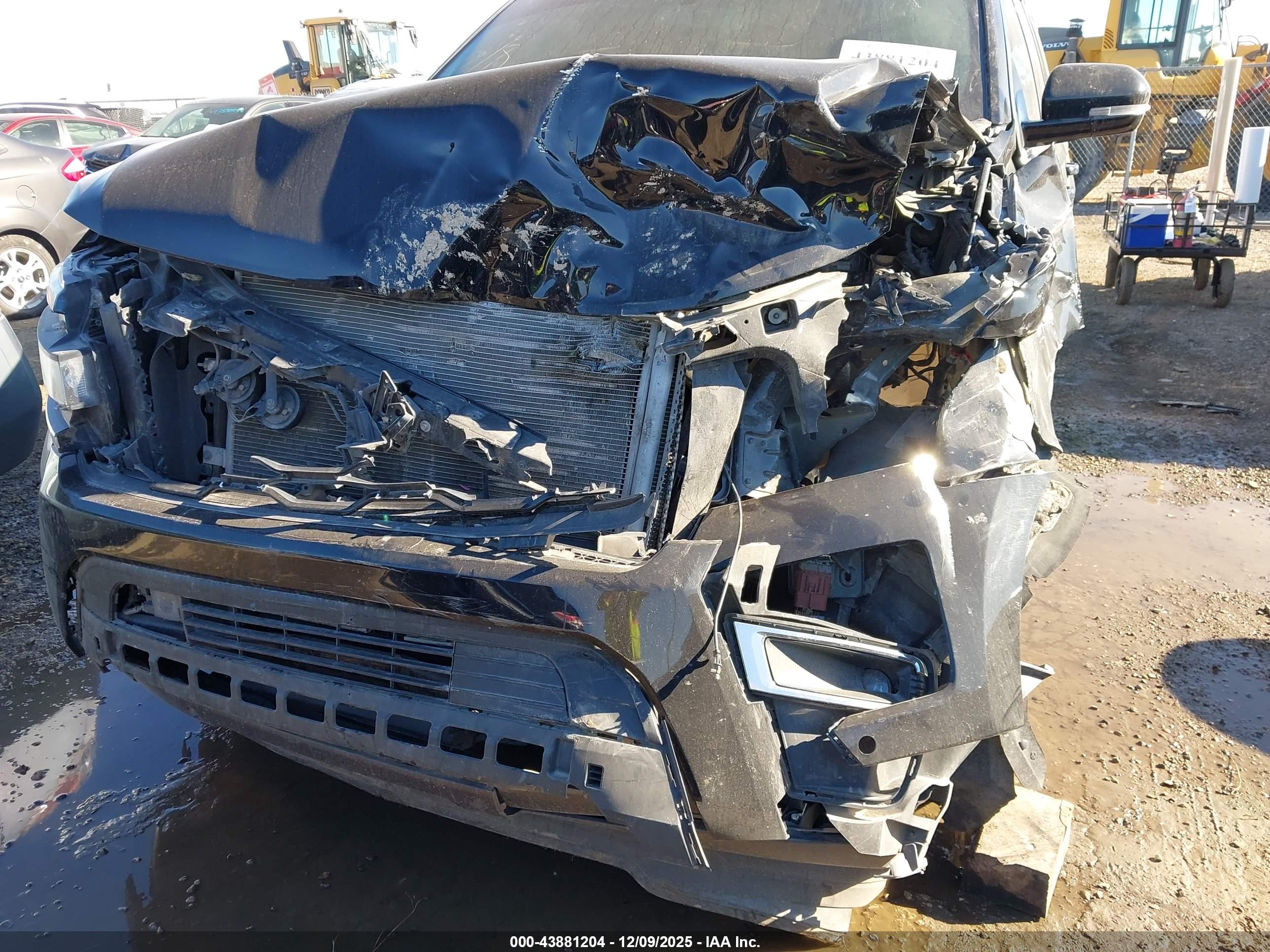 FORD EXPEDITION image 6