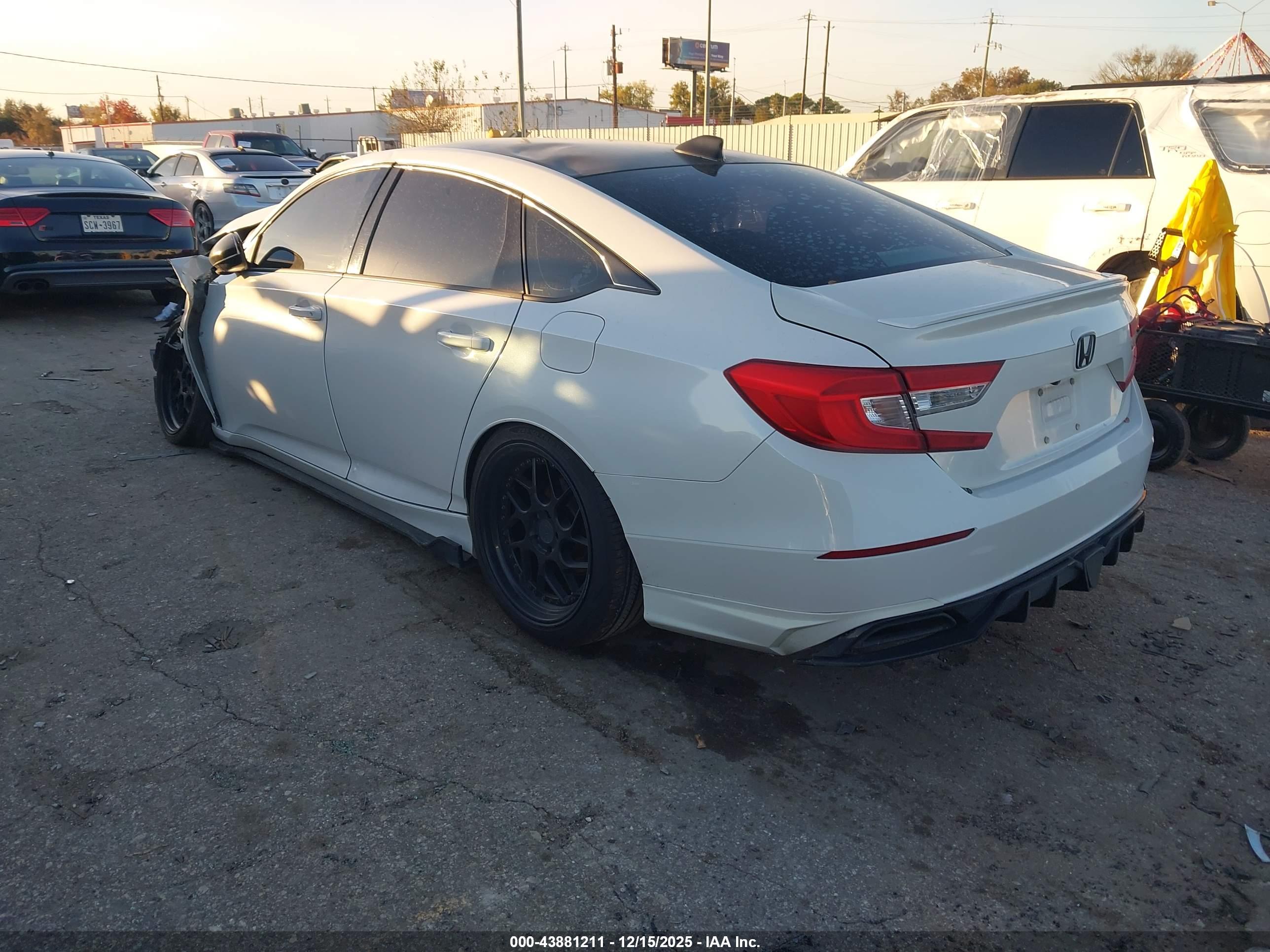 HONDA ACCORD image 3