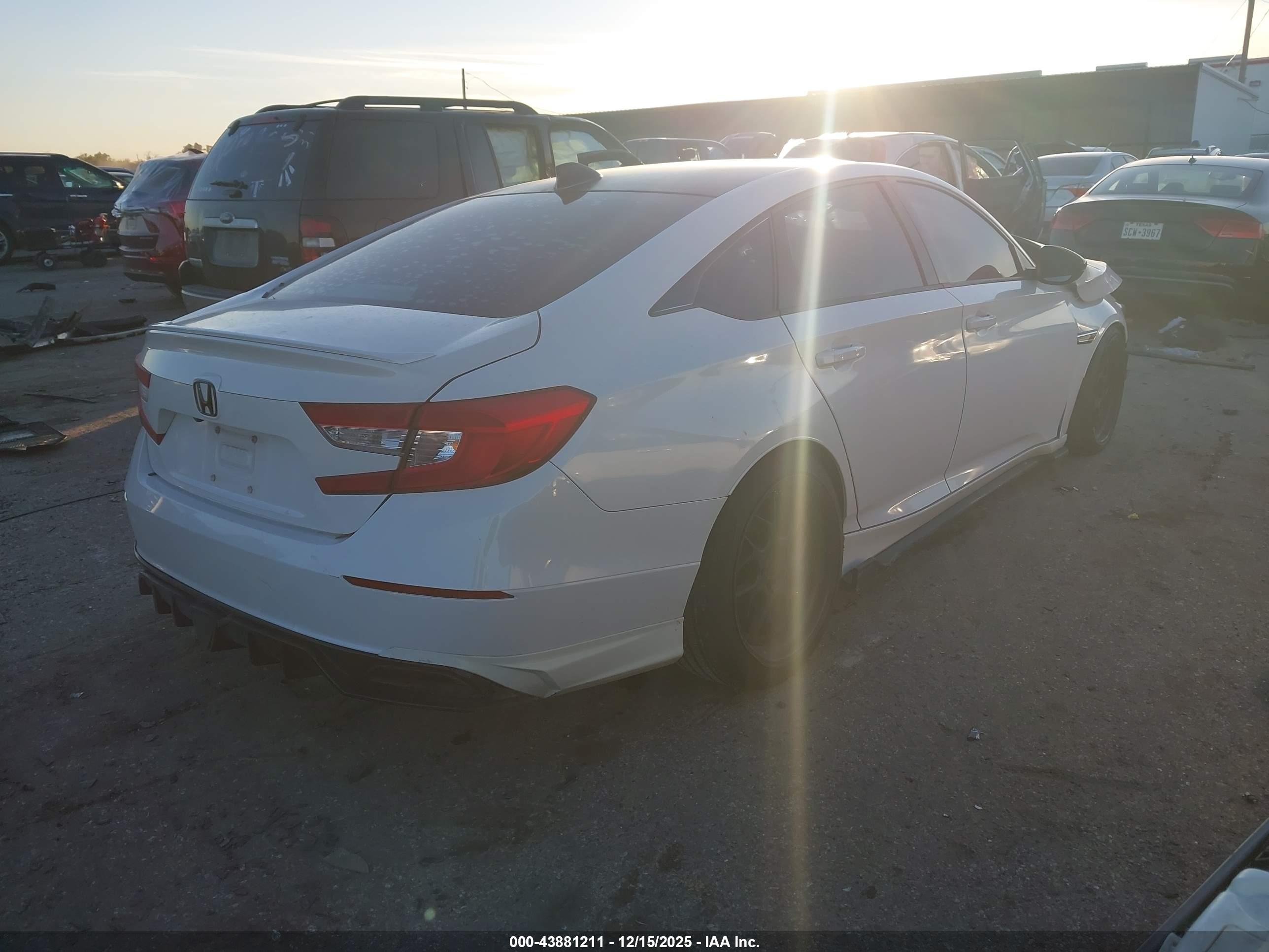 HONDA ACCORD image 4