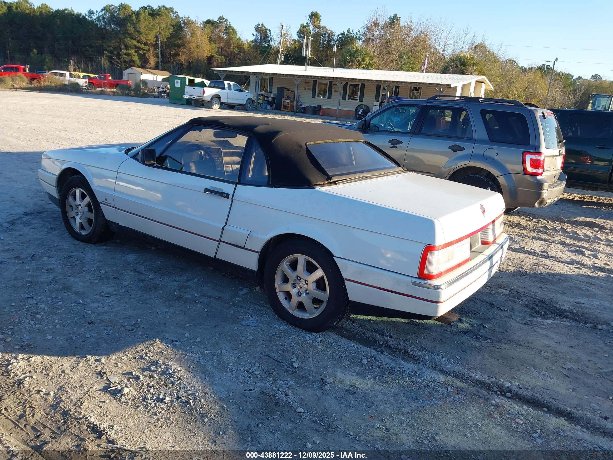 CADILLAC ALLANTE image 3