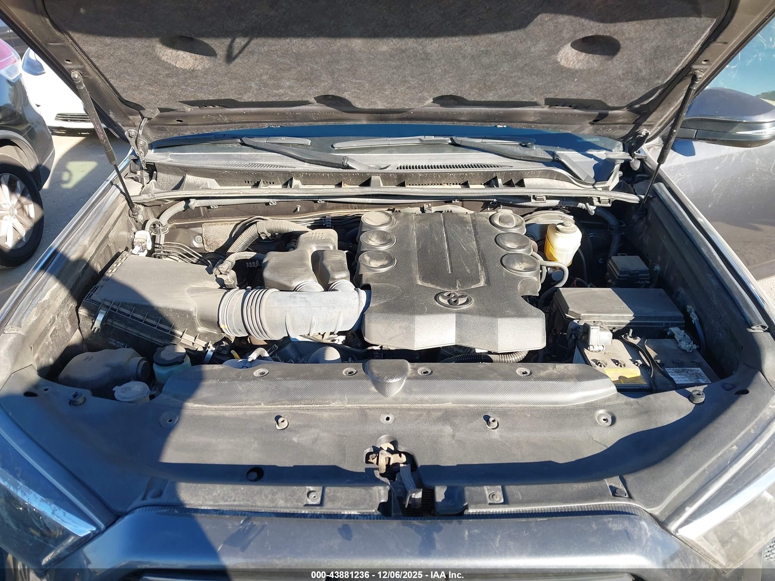 TOYOTA 4RUNNER image 10
