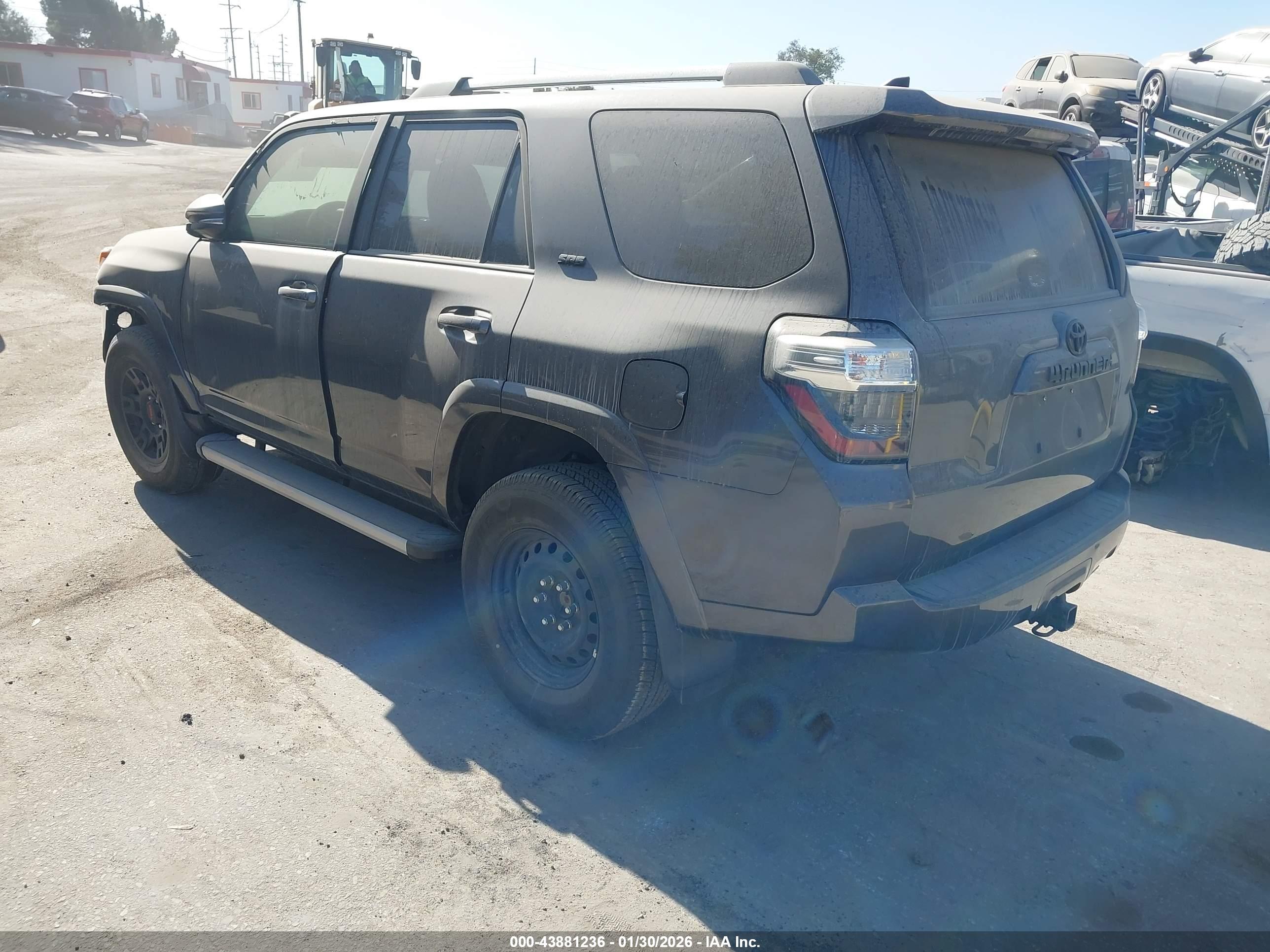 TOYOTA 4RUNNER image 3