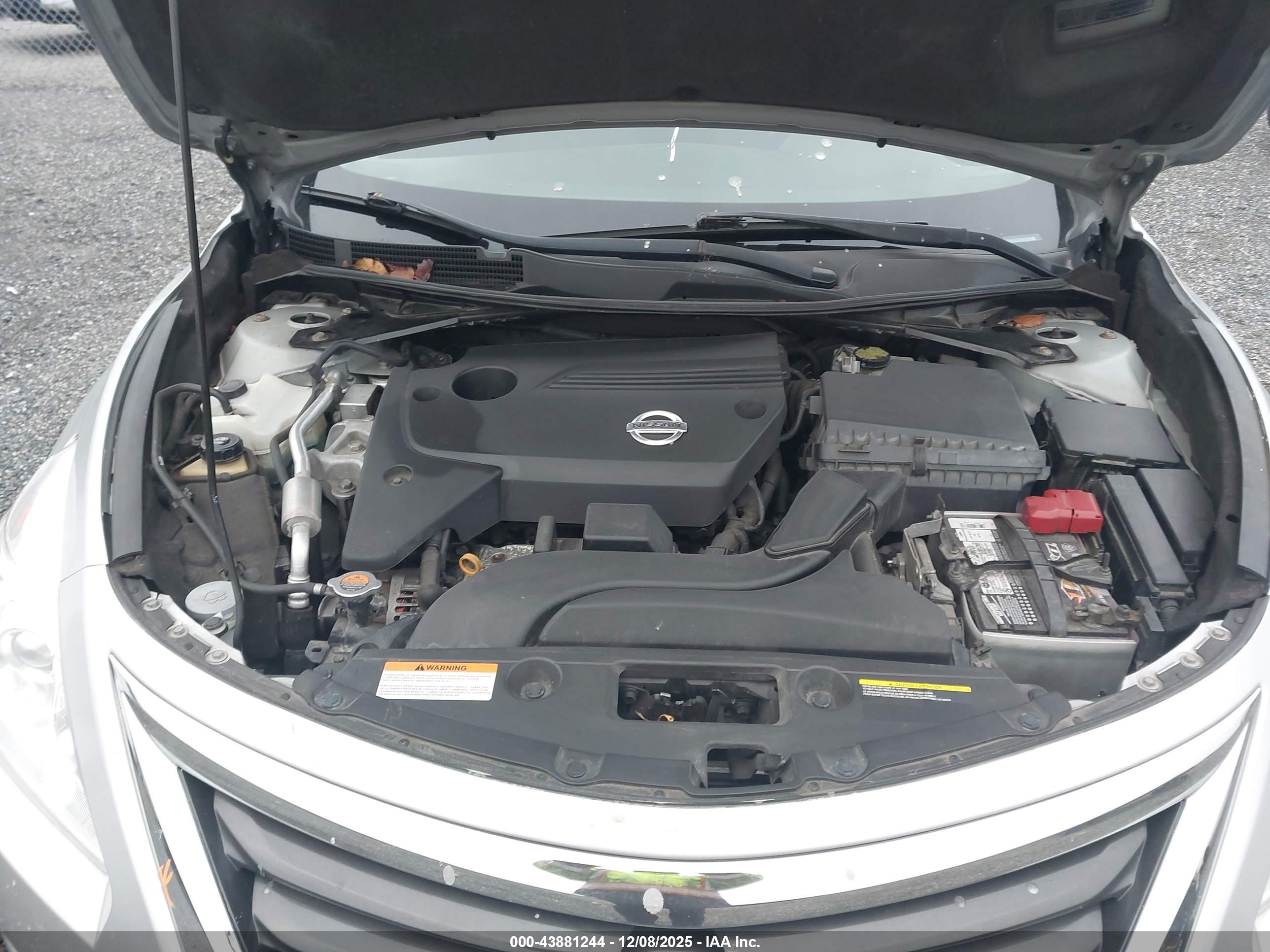 NISSAN ALTIMA image 10