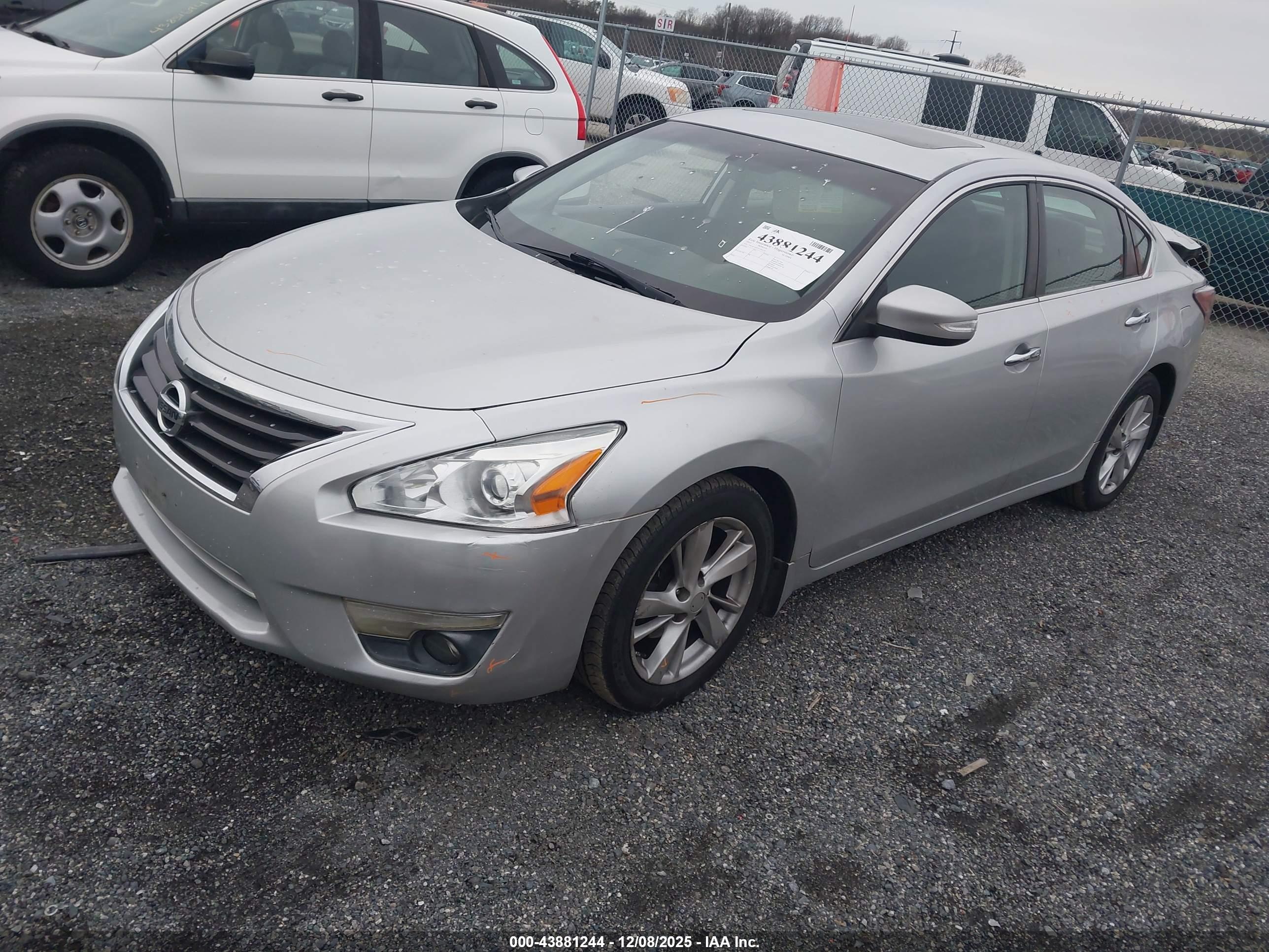 NISSAN ALTIMA image 2