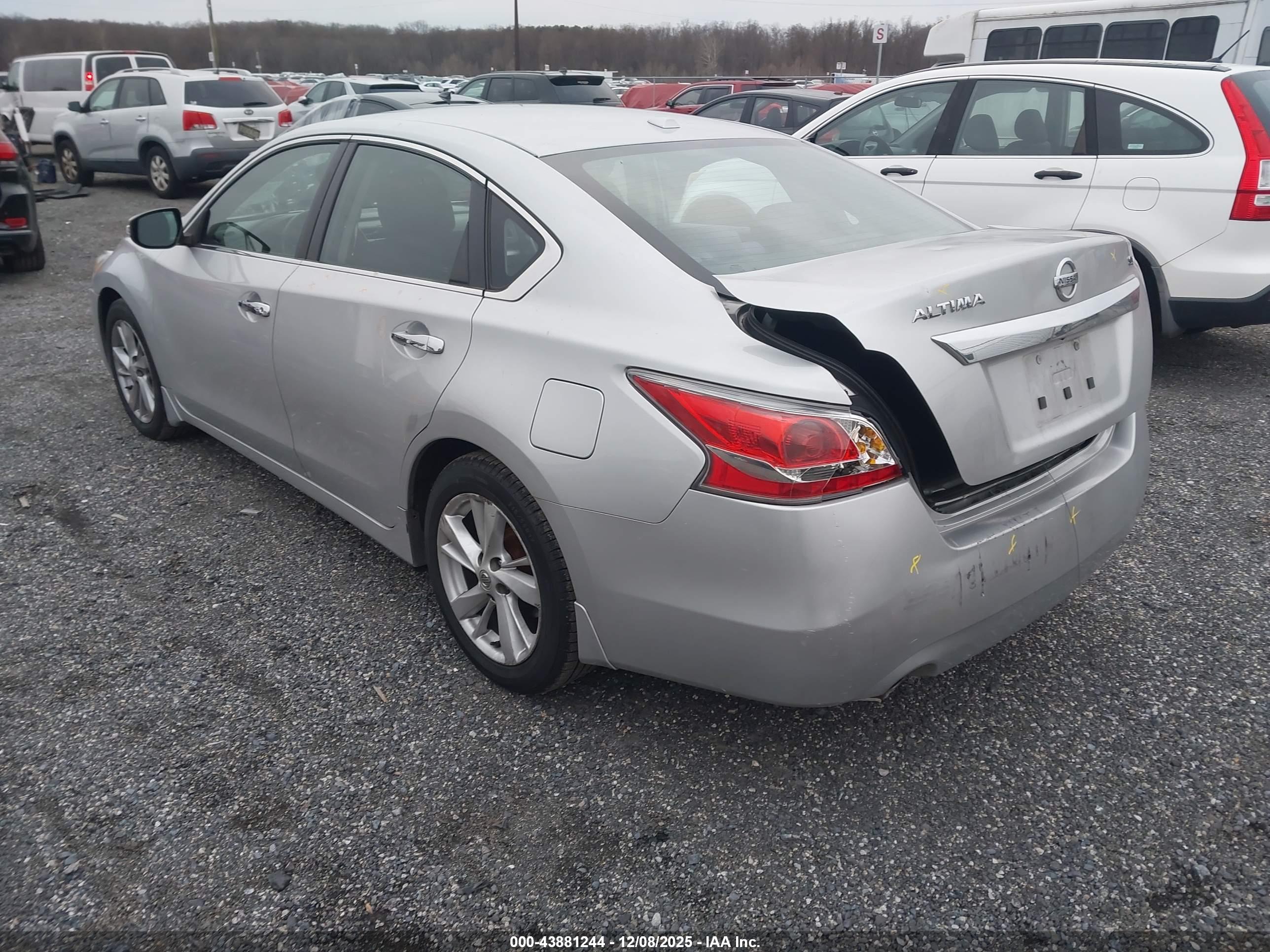NISSAN ALTIMA image 3
