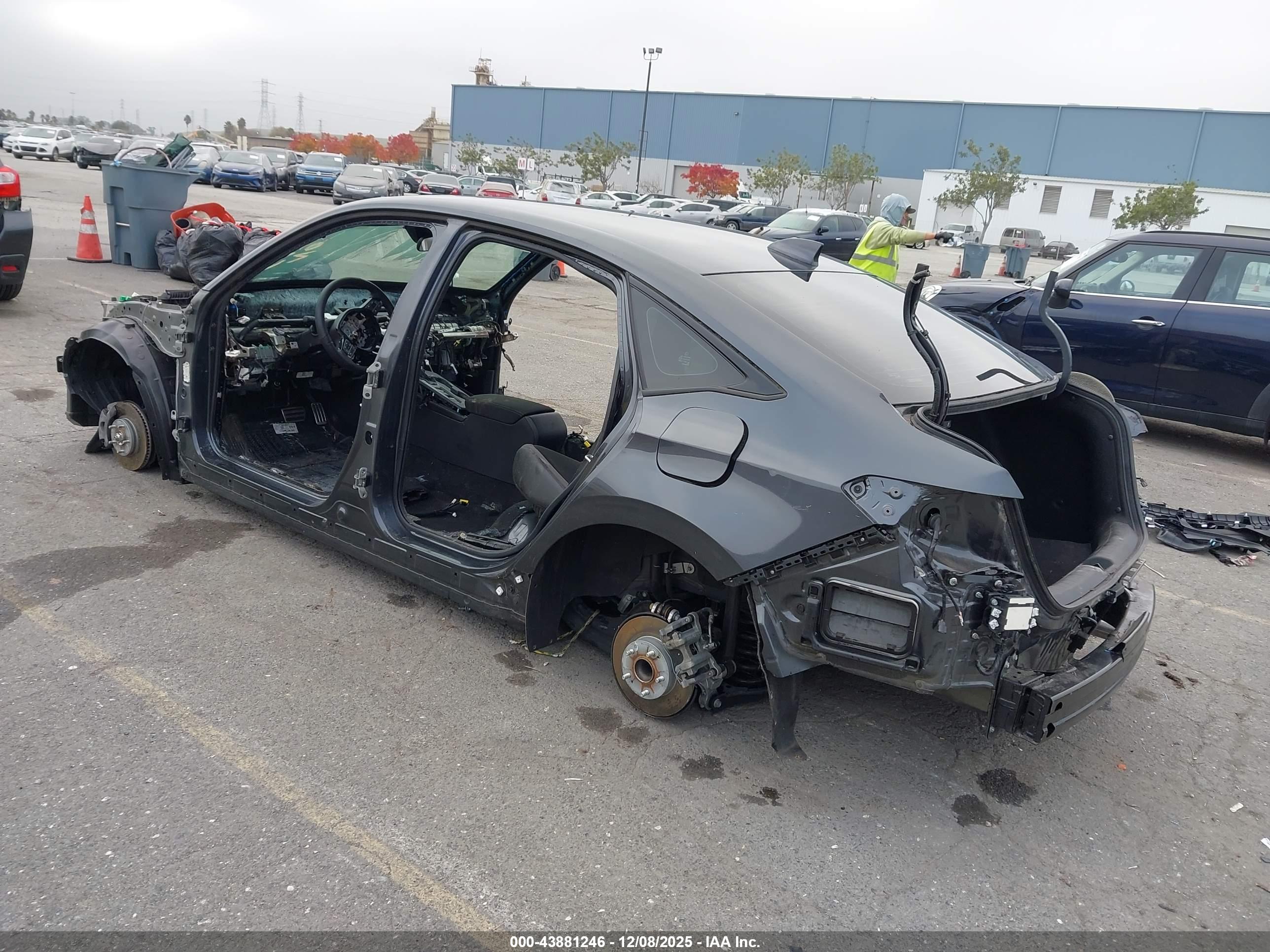HONDA CIVIC image 3