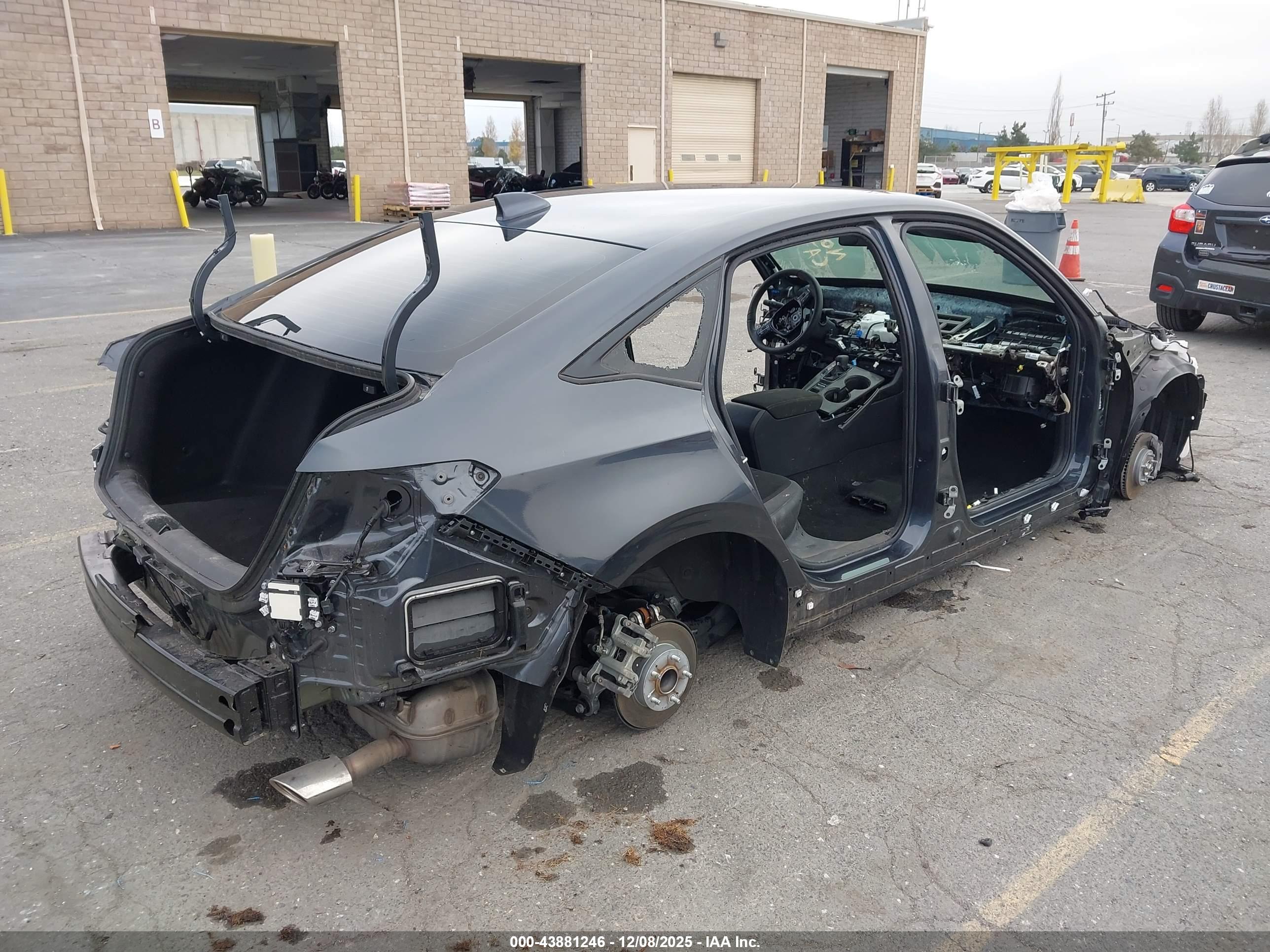 HONDA CIVIC image 4