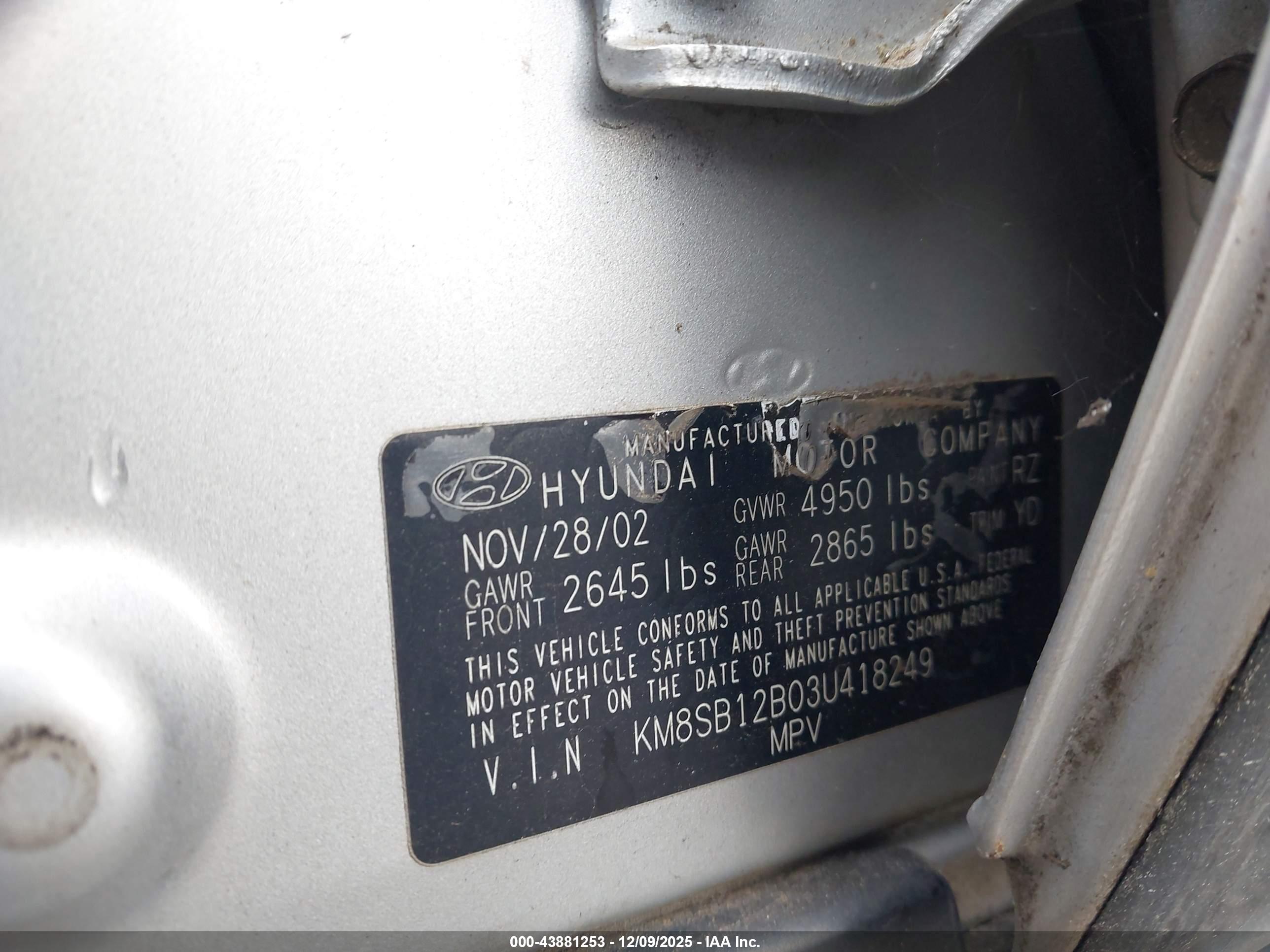 HYUNDAI SANTA image 9