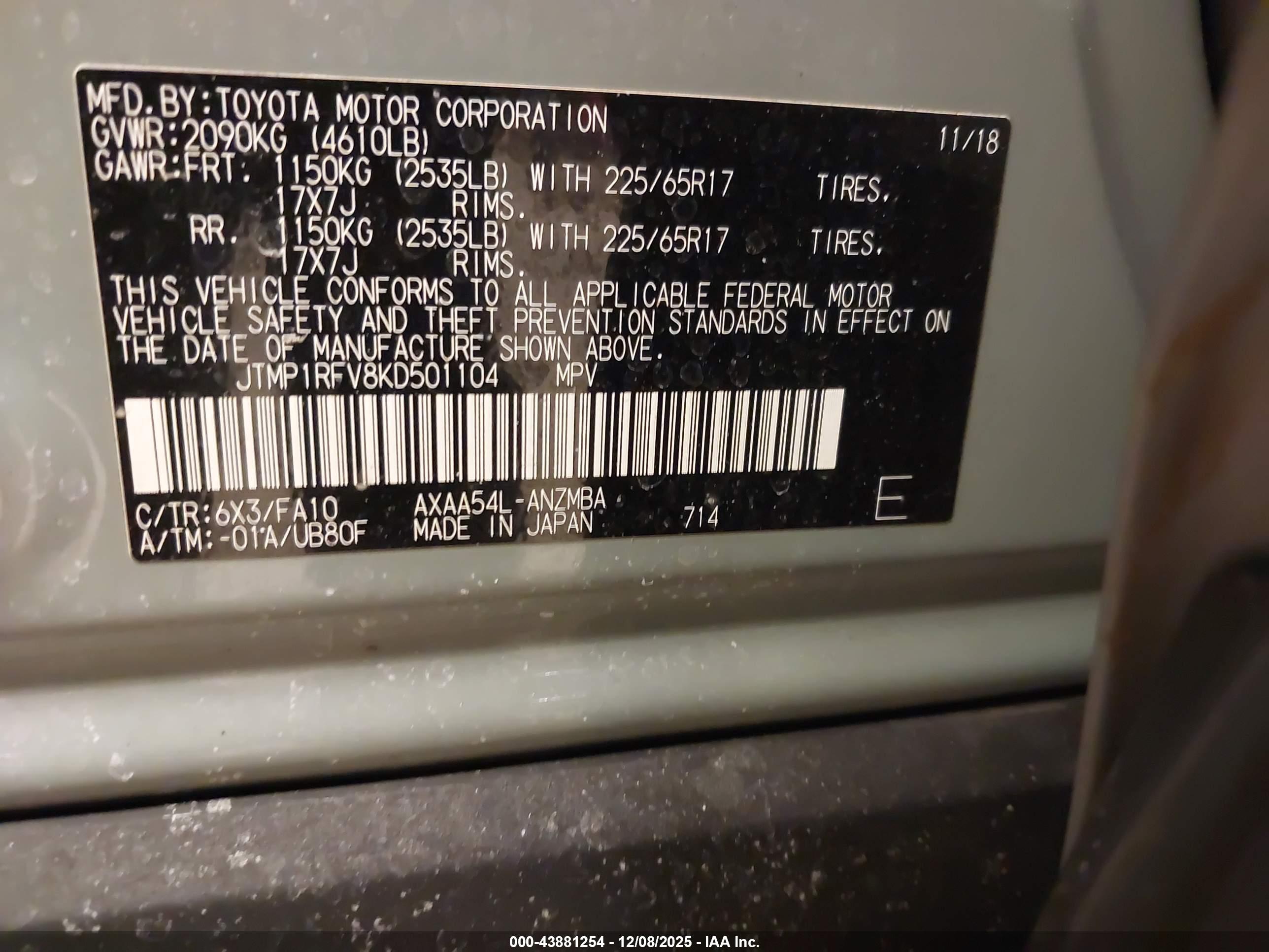 TOYOTA RAV4 image 9