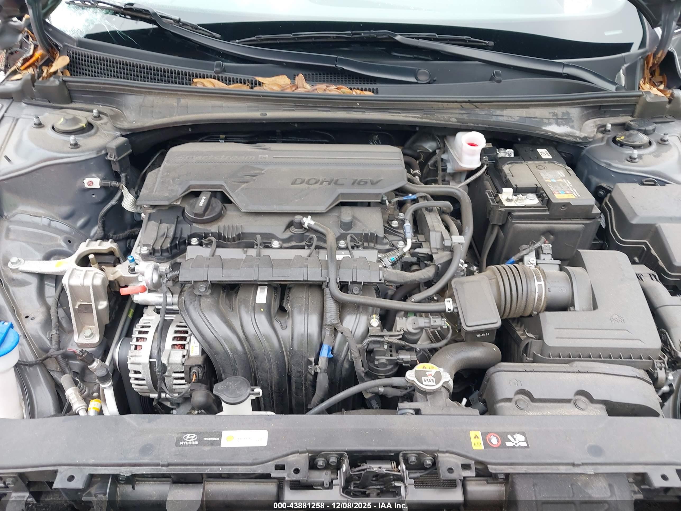 HYUNDAI ELANTRA image 10