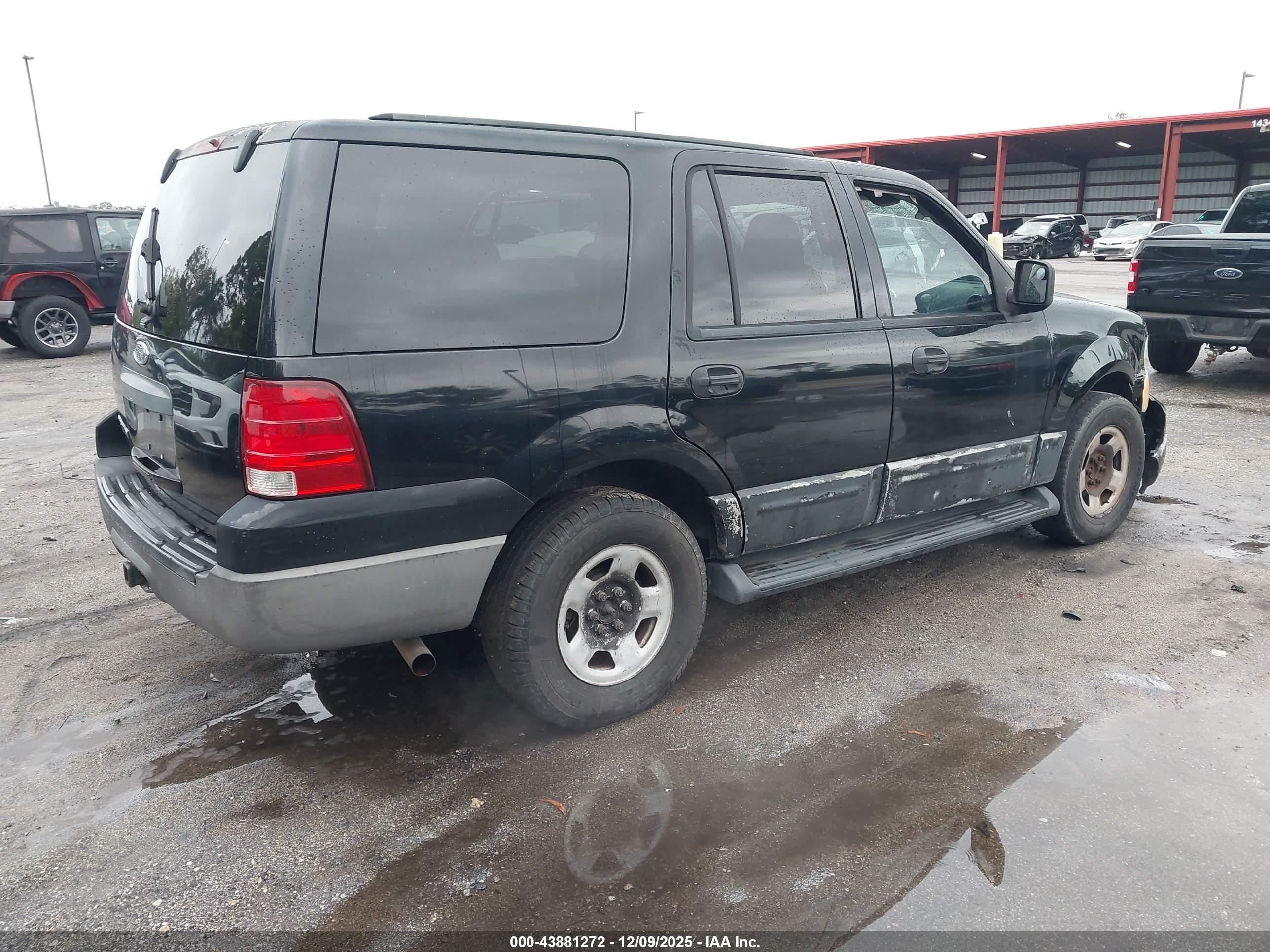 FORD EXPEDITION image 4