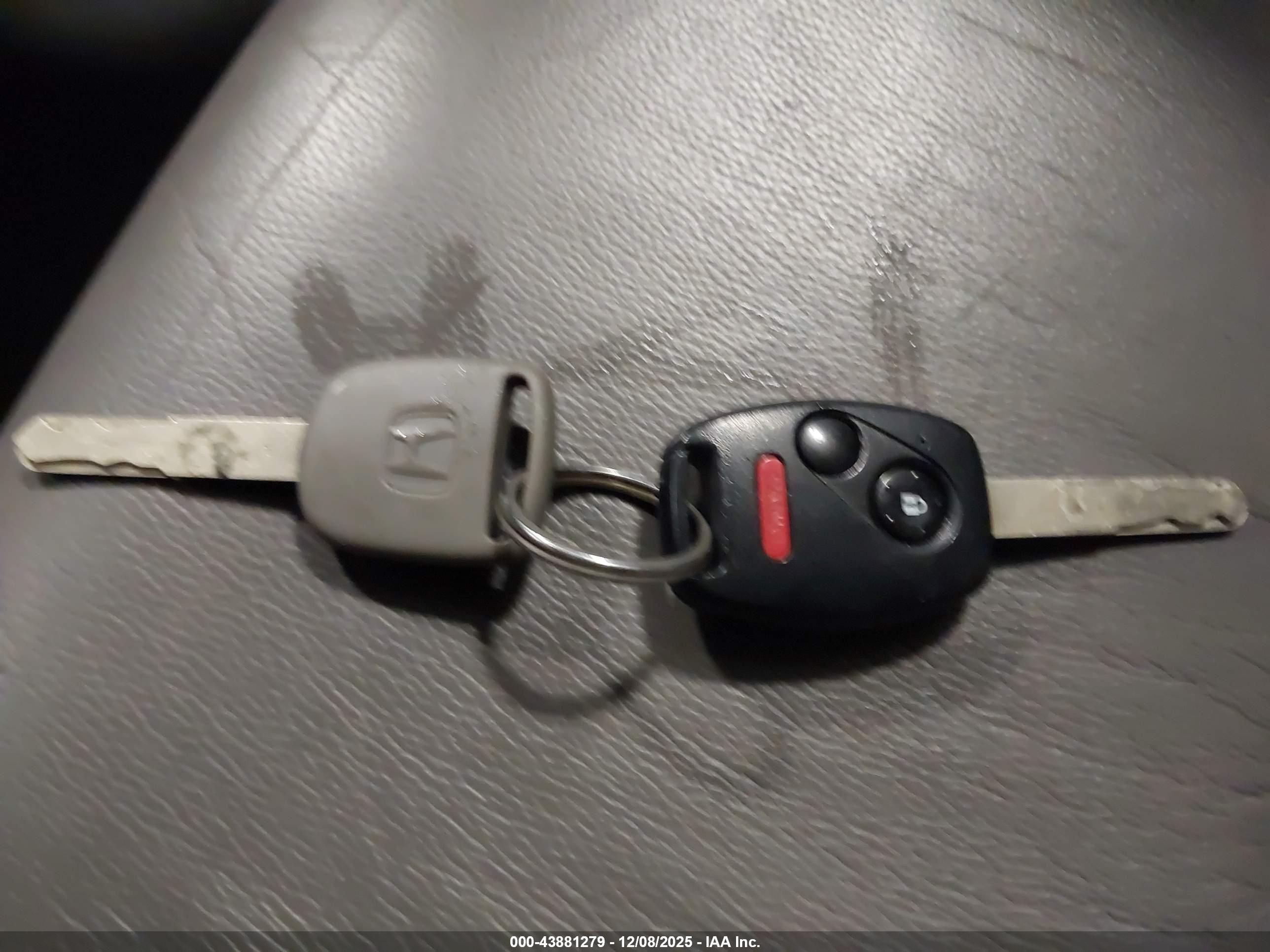 HONDA CR-V image 11