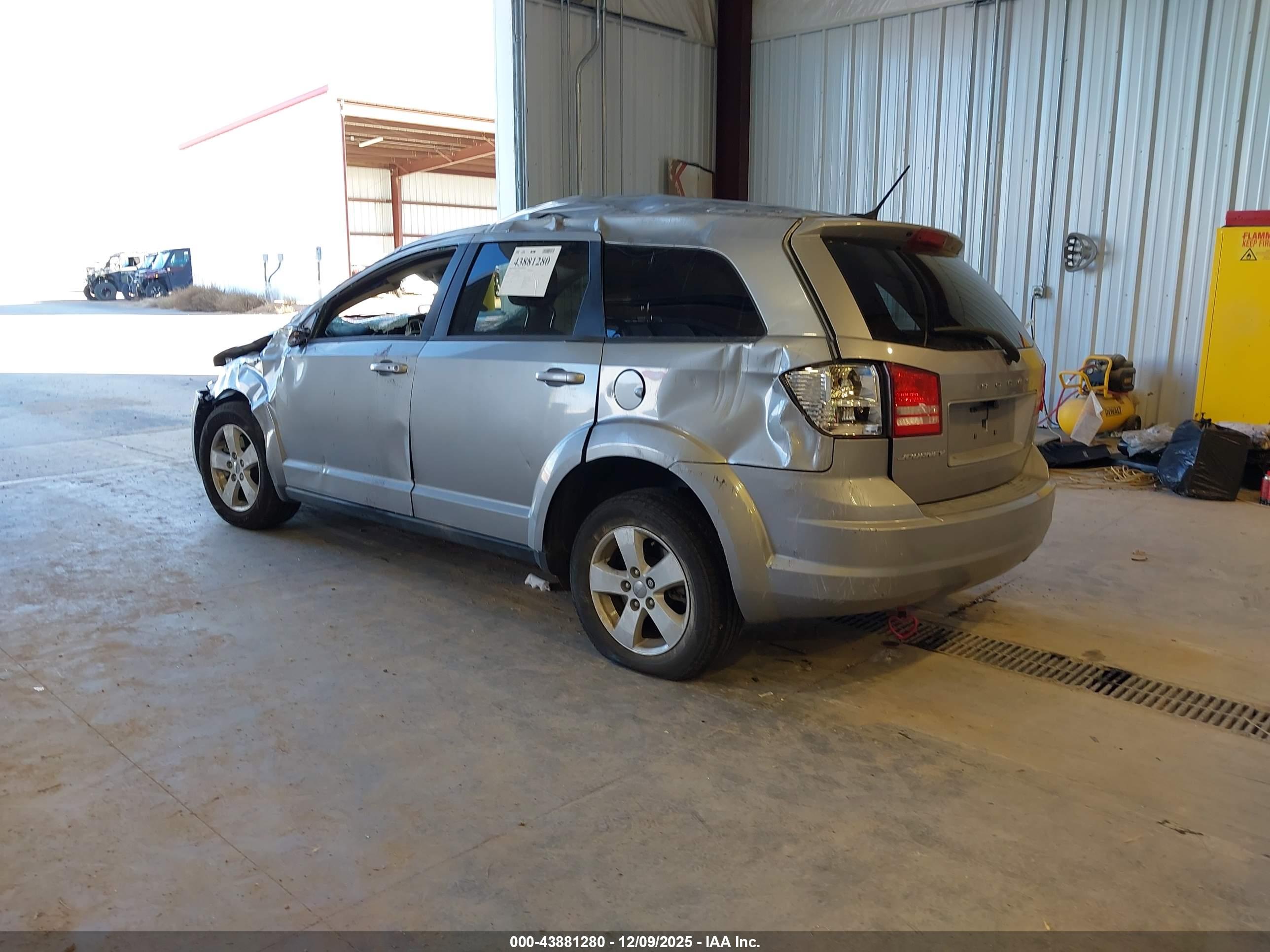 DODGE JOURNEY image 3