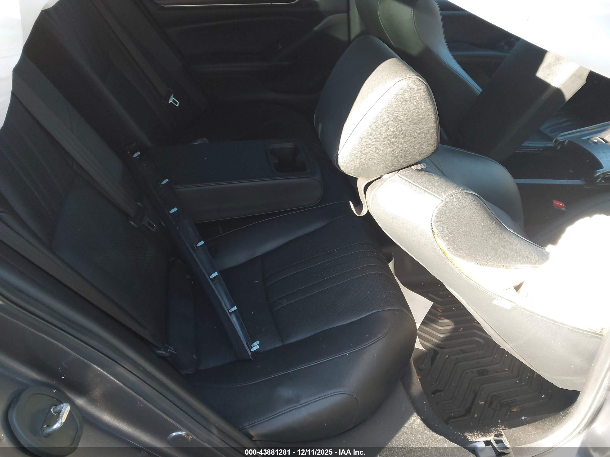 HONDA ACCORD image 8