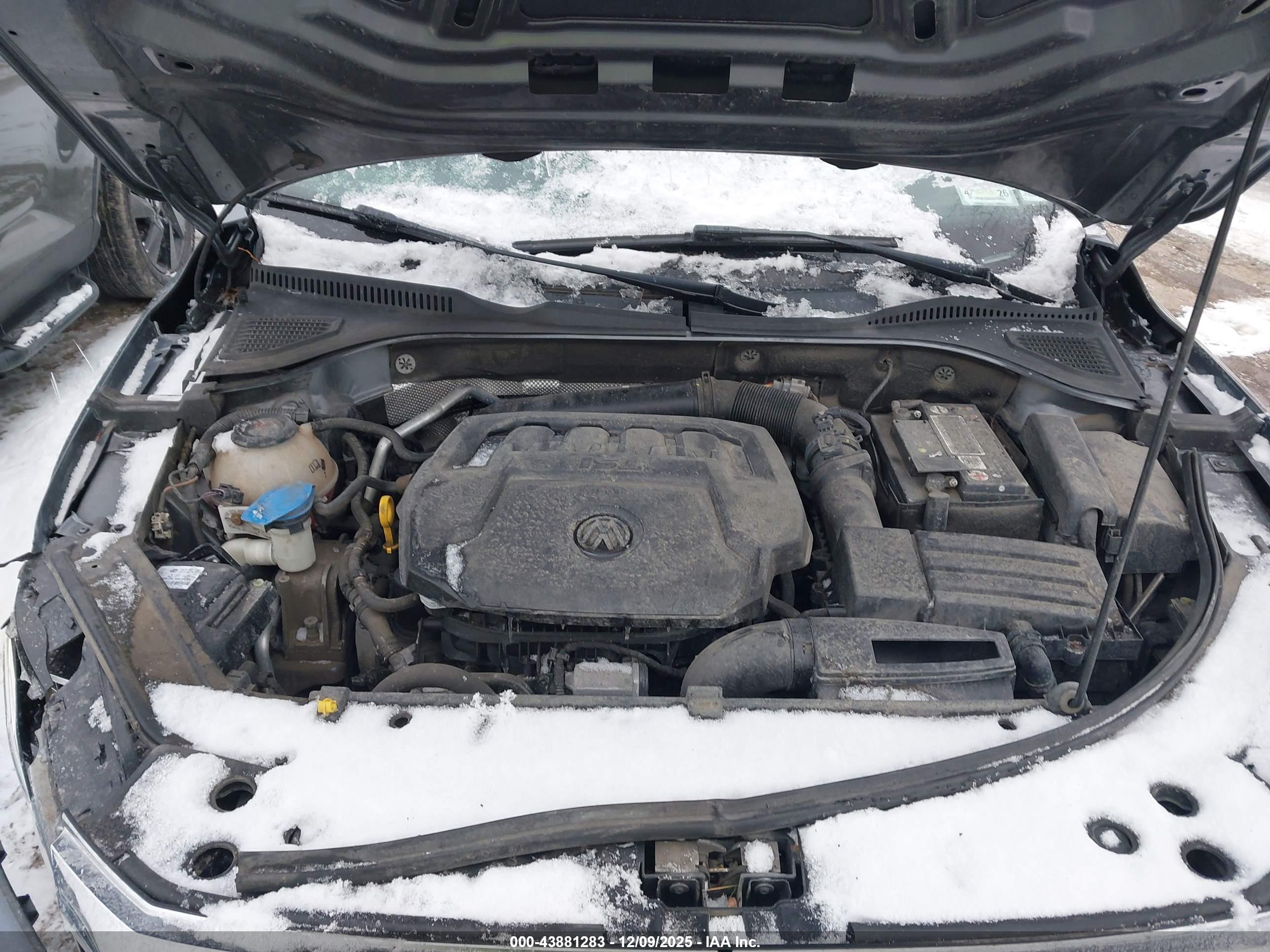 VOLKSWAGEN PASSAT image 10