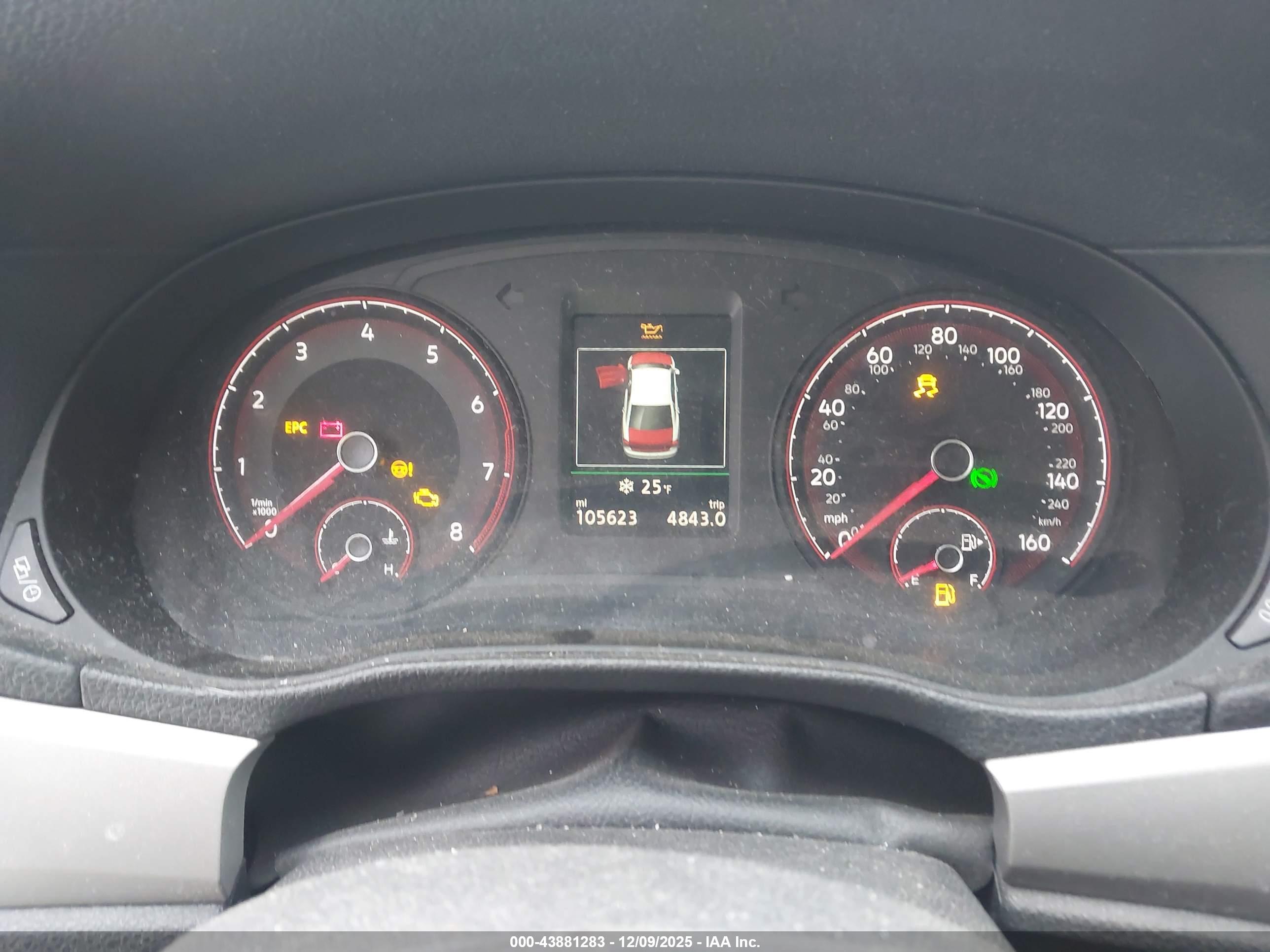 VOLKSWAGEN PASSAT image 7