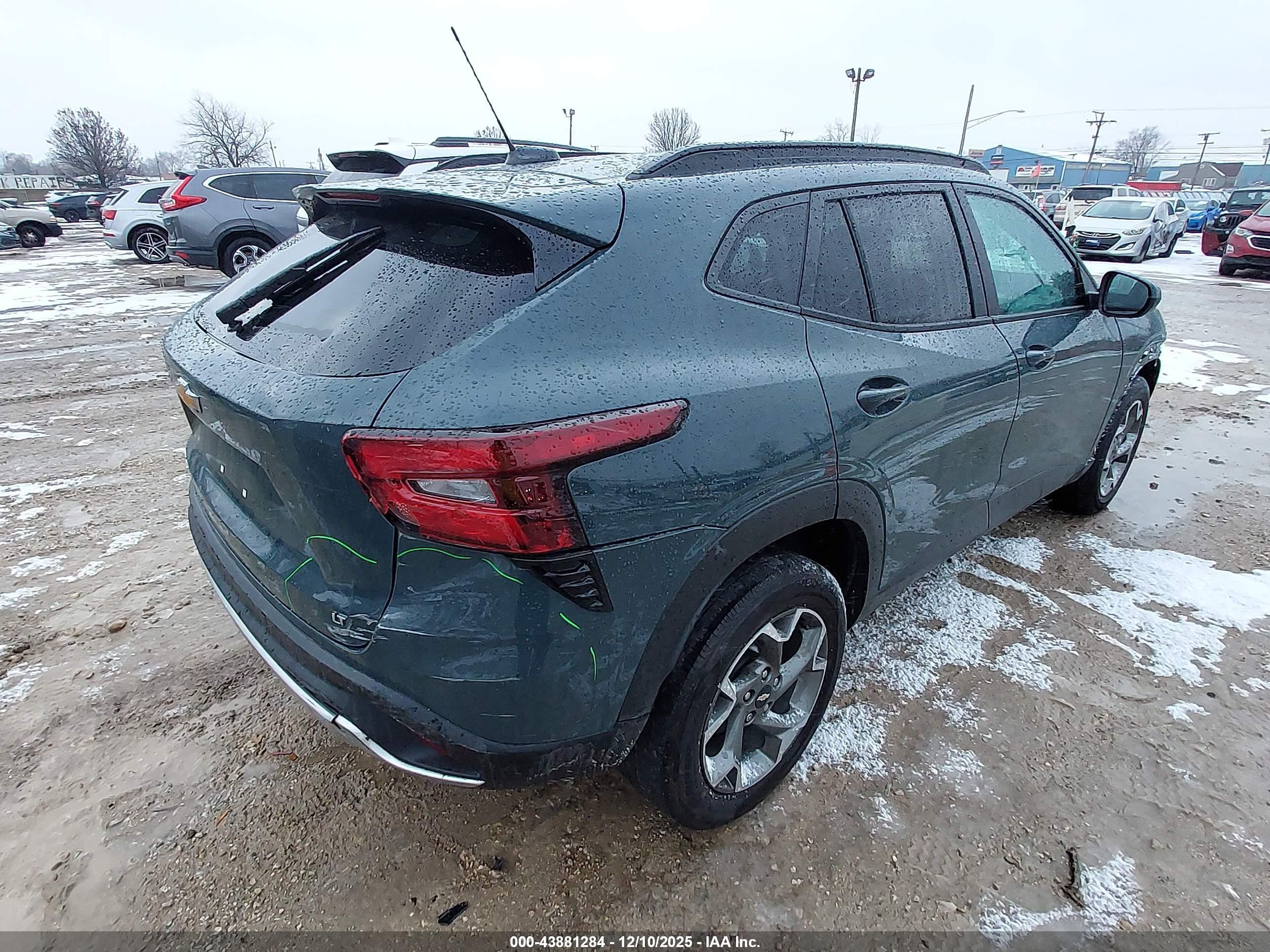 CHEVROLET TRAX image 4