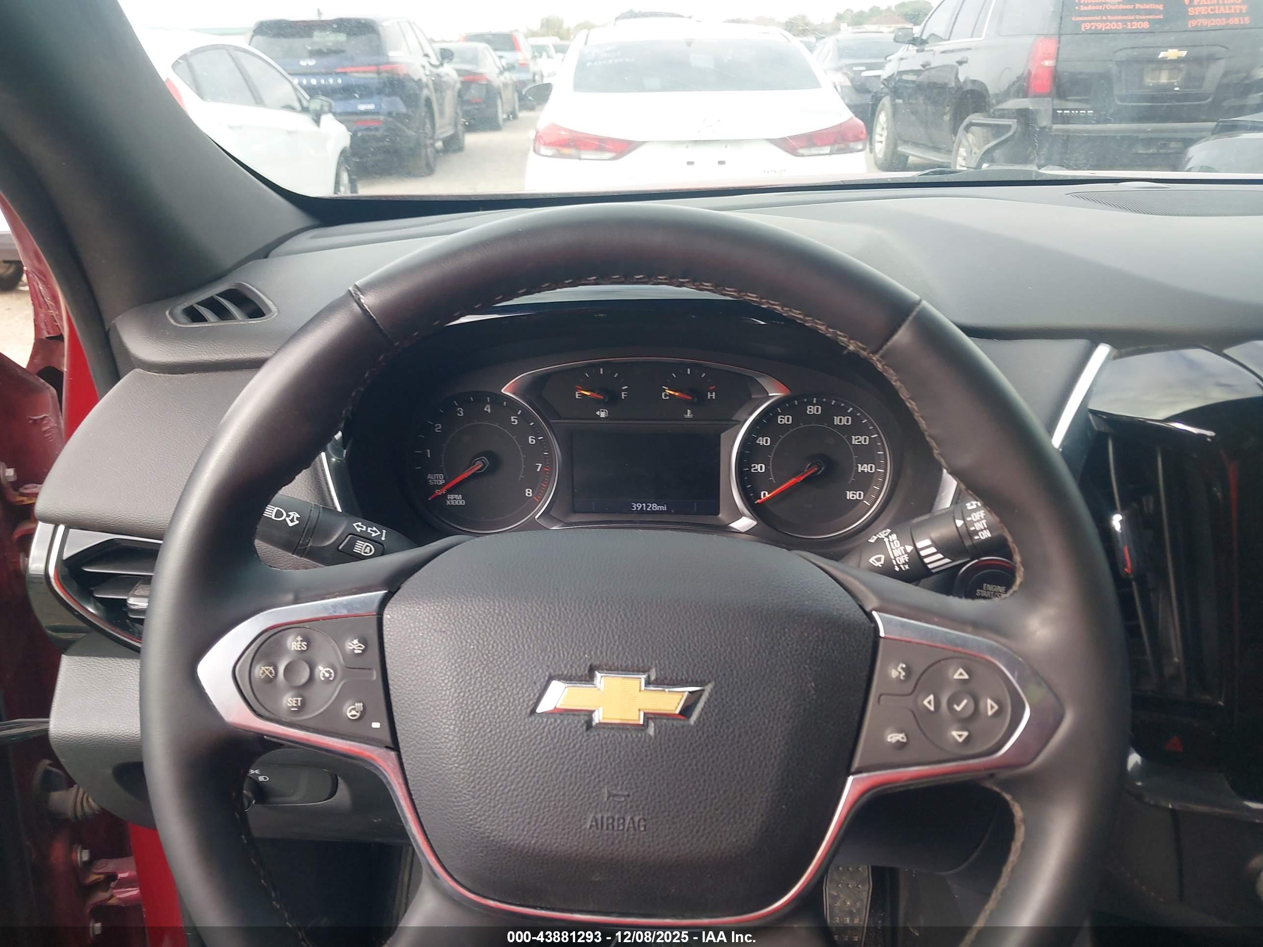 CHEVROLET TRAVERSE image 7