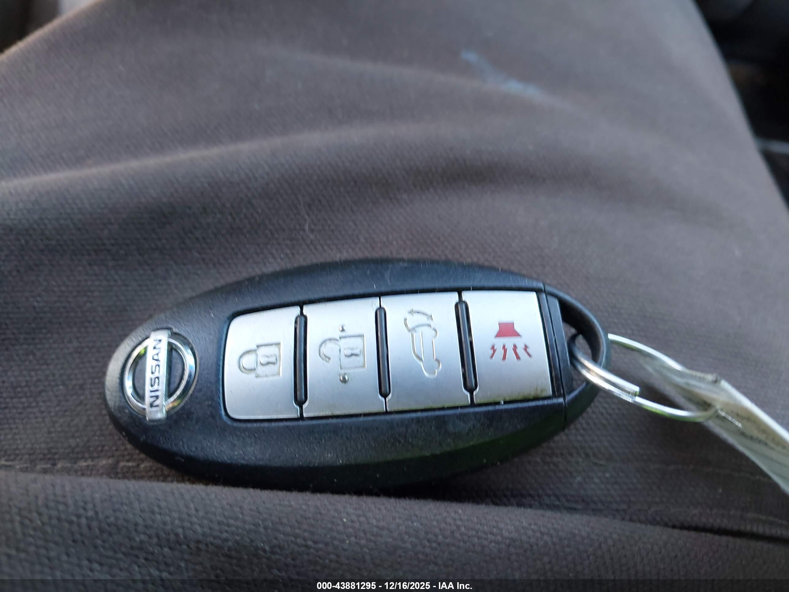 NISSAN MURANO image 11