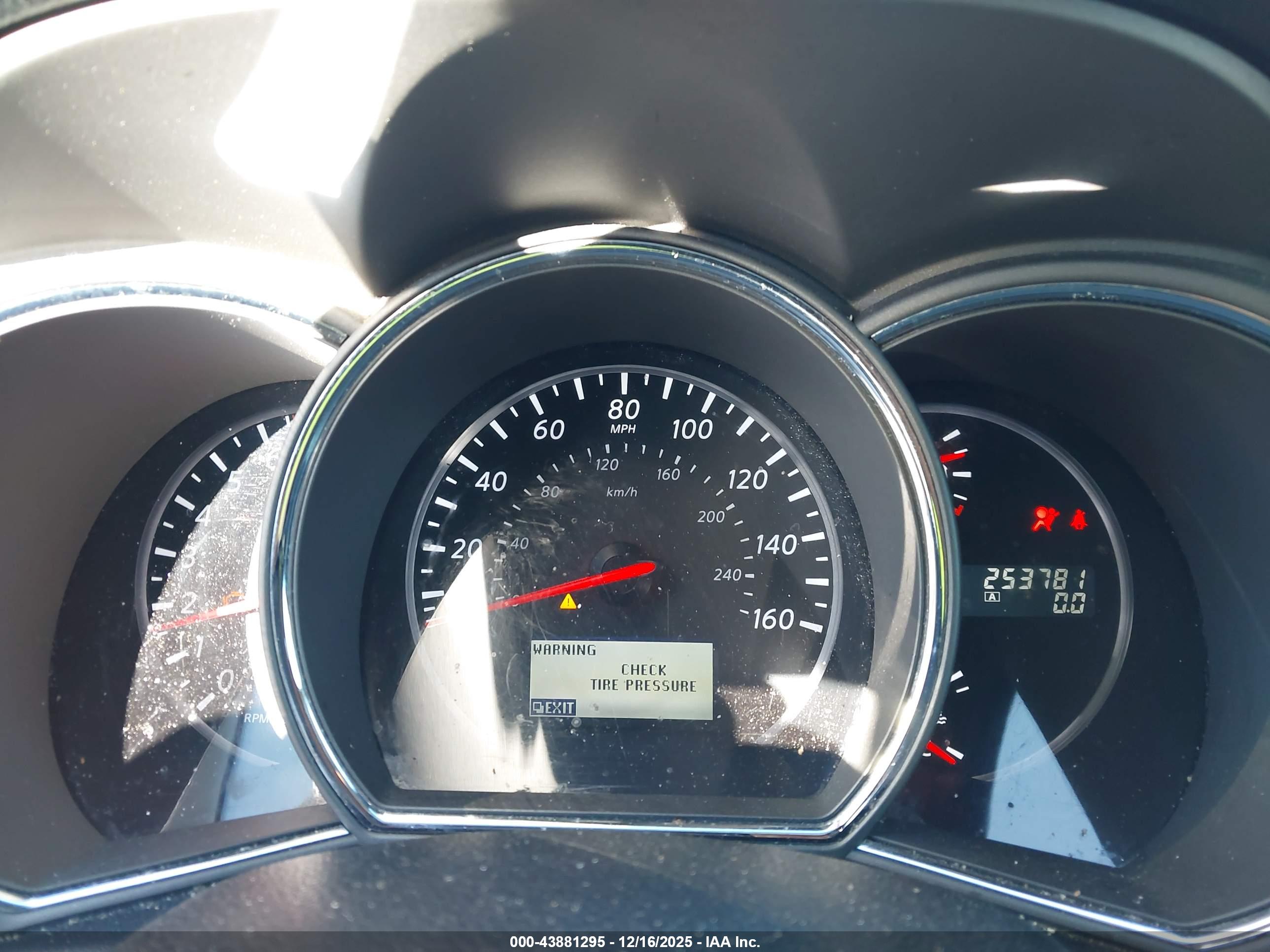 NISSAN MURANO image 7