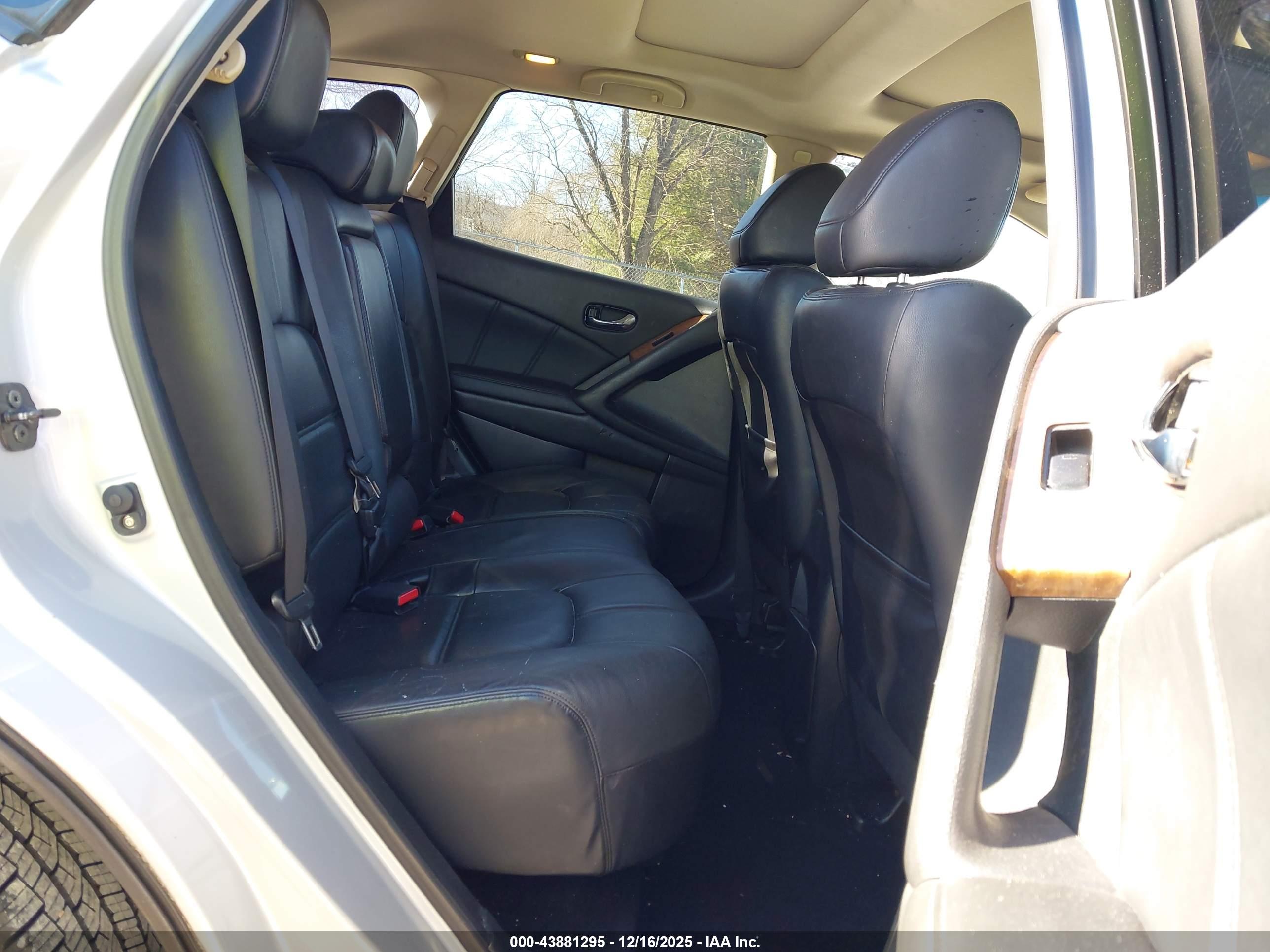 NISSAN MURANO image 8