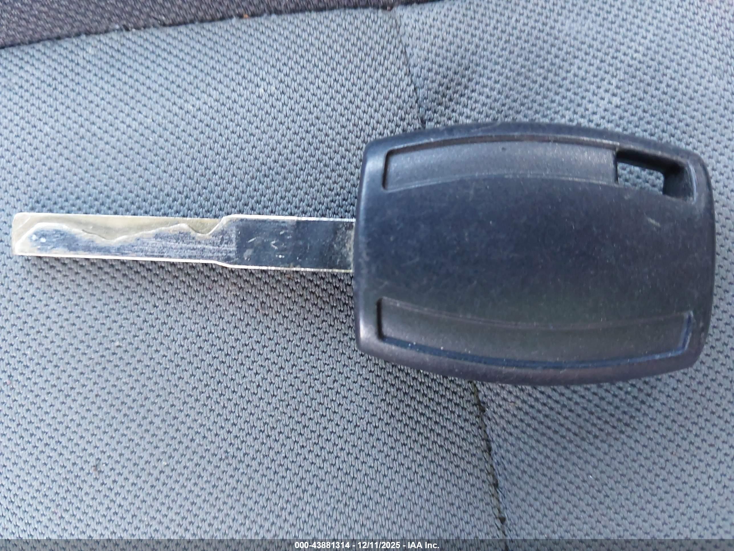 FORD FIESTA image 11