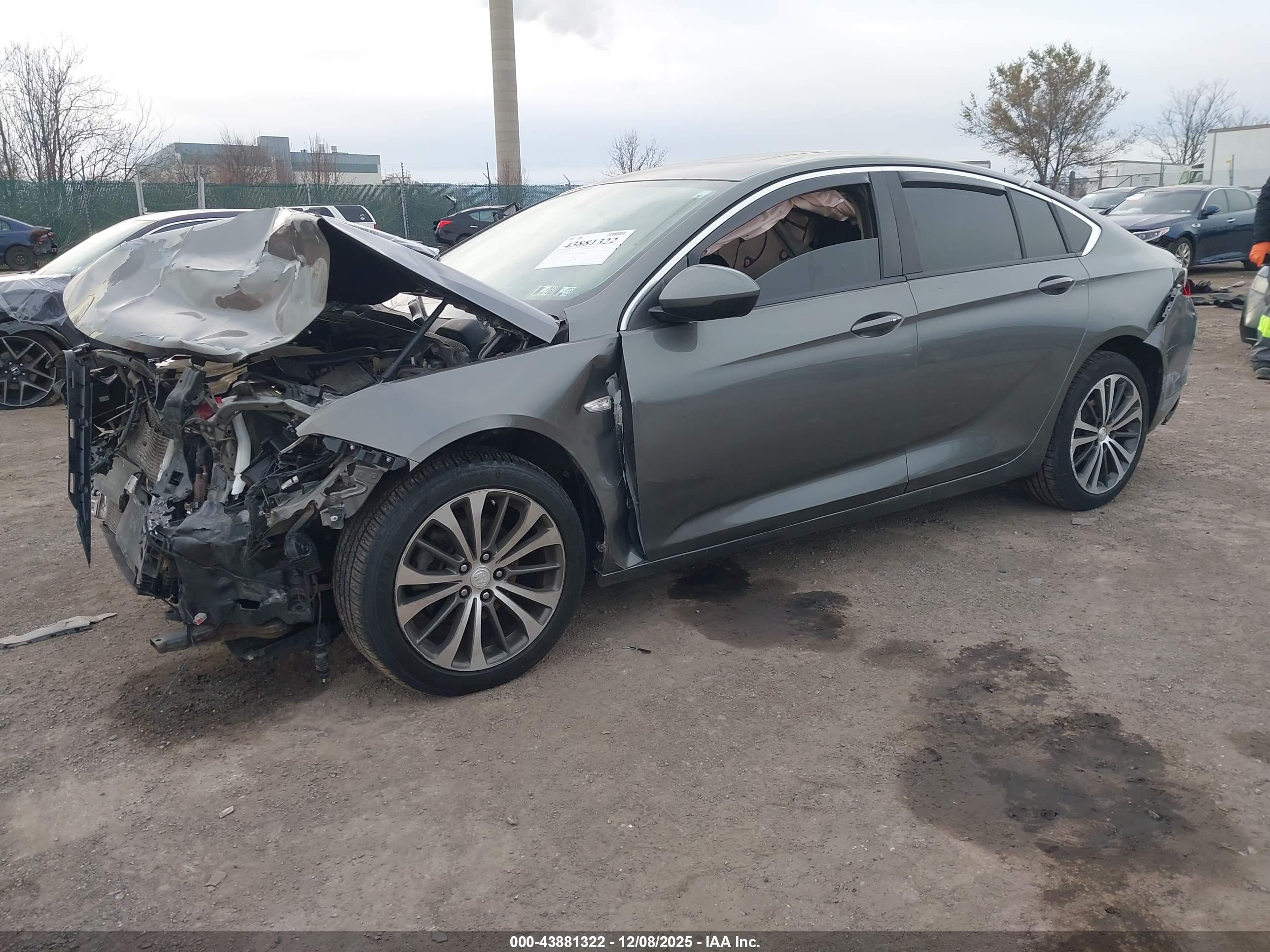 BUICK REGAL image 2