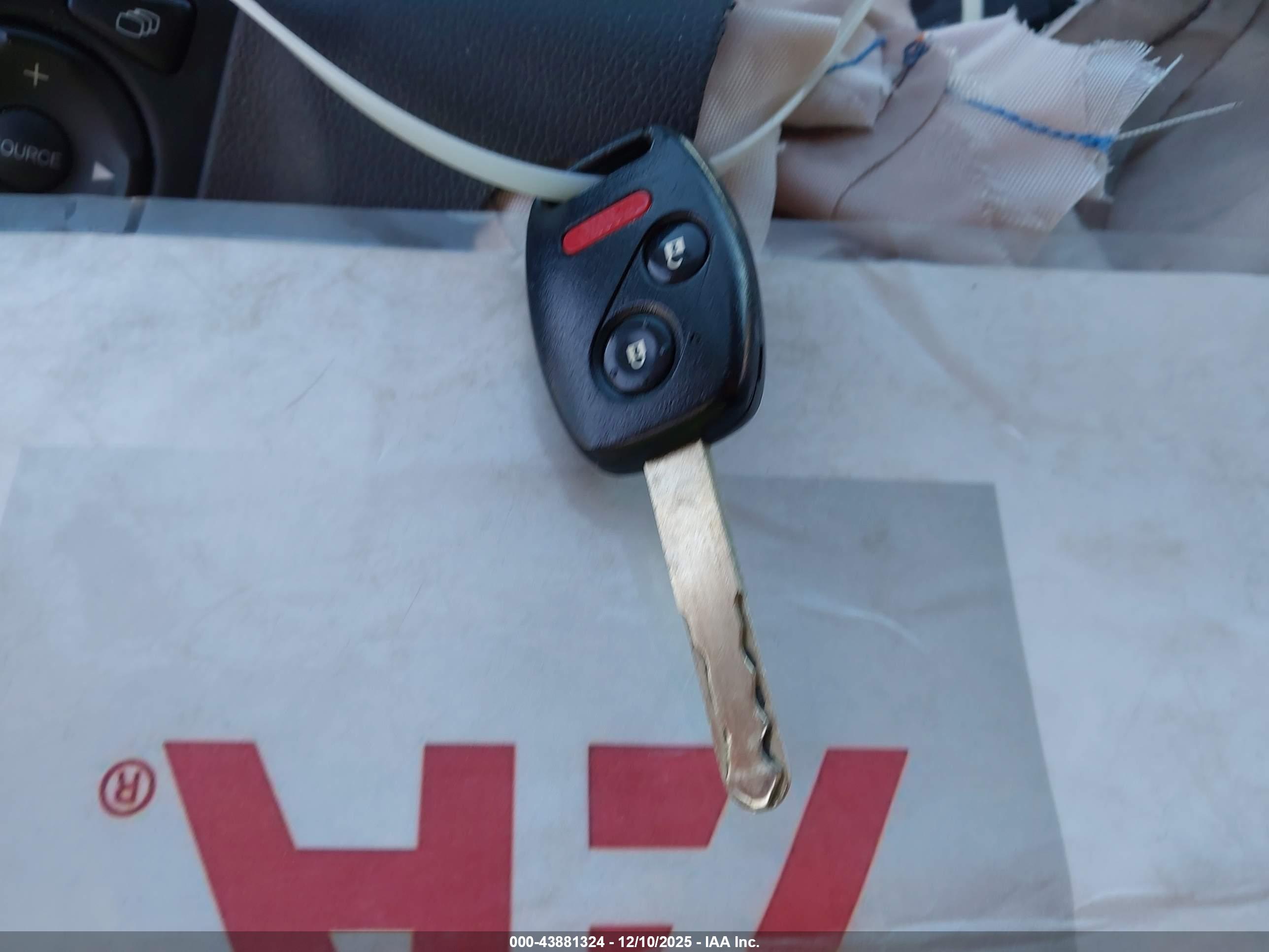 HONDA CR-V image 11