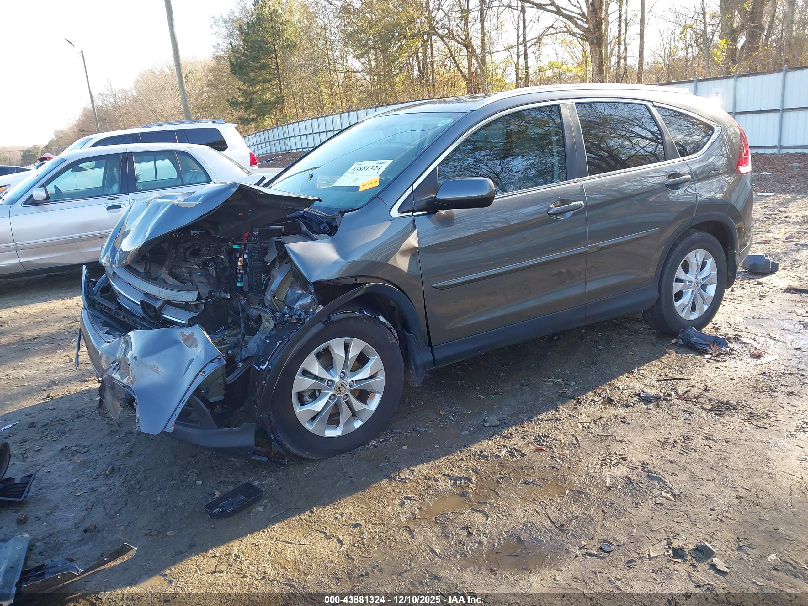 HONDA CR-V image 2
