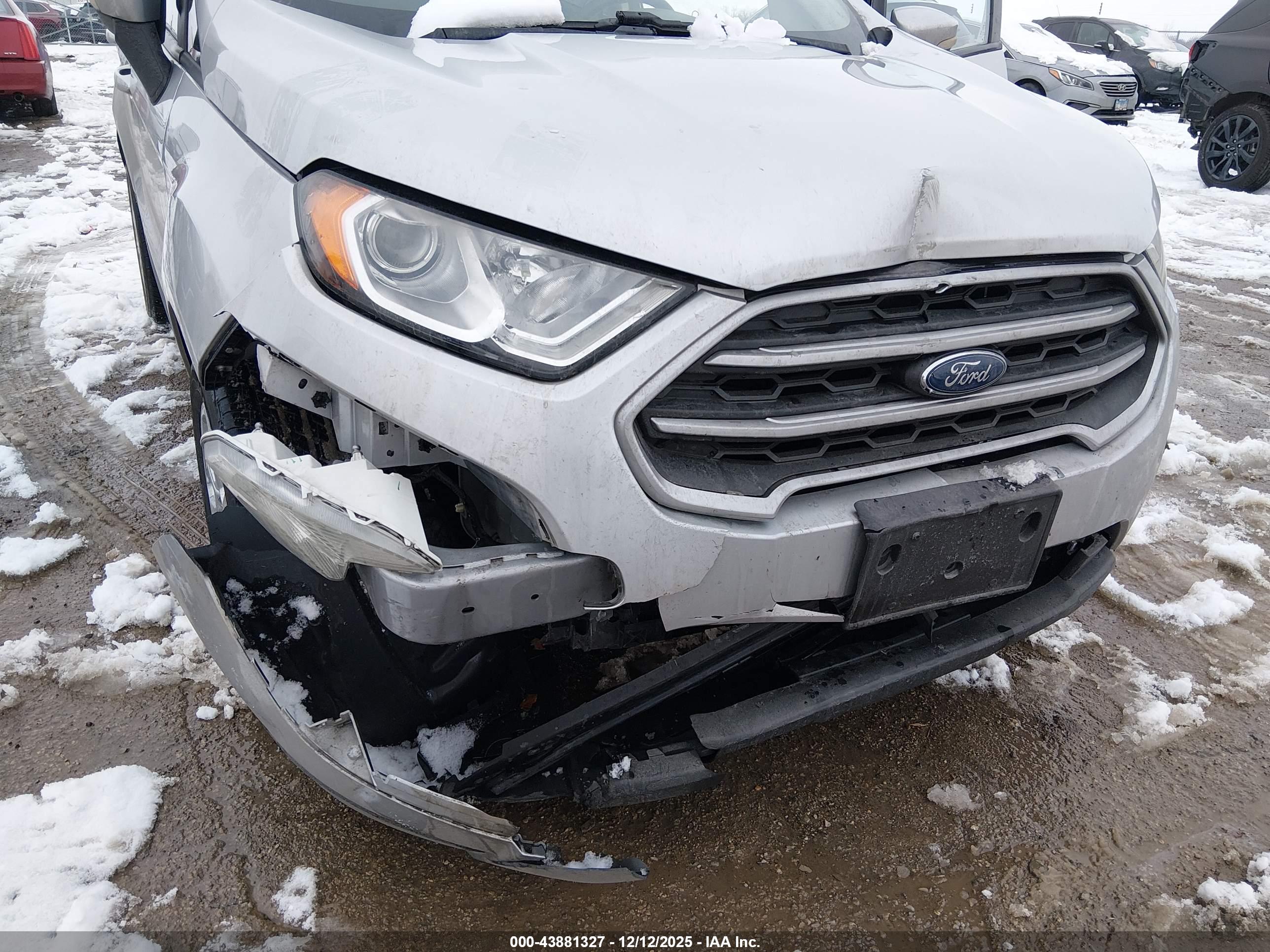 FORD ECOSPORT image 6