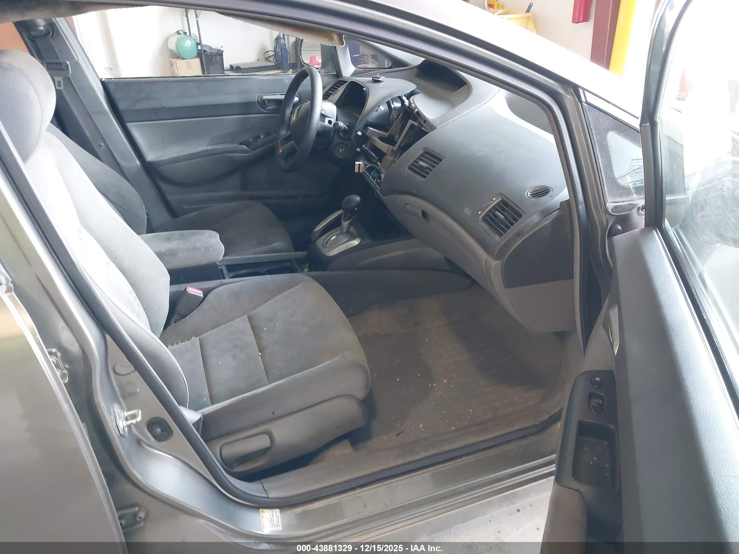 HONDA CIVIC image 5