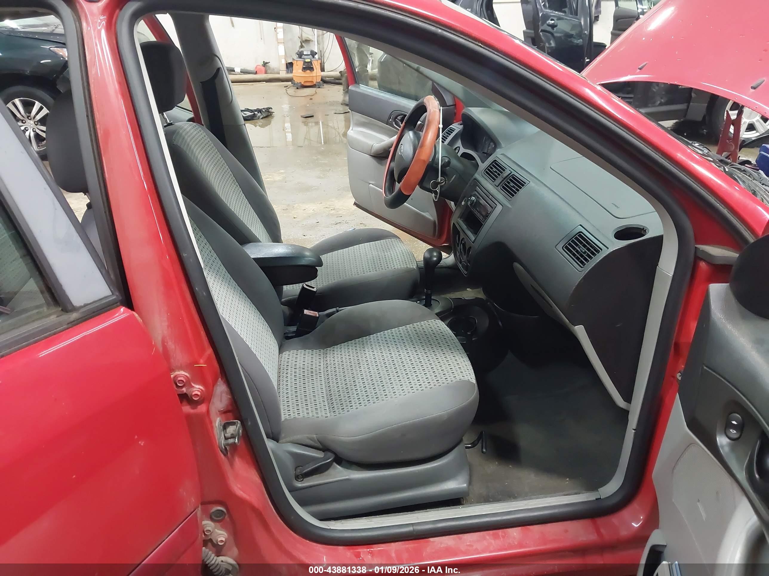FORD FOCUS image 5