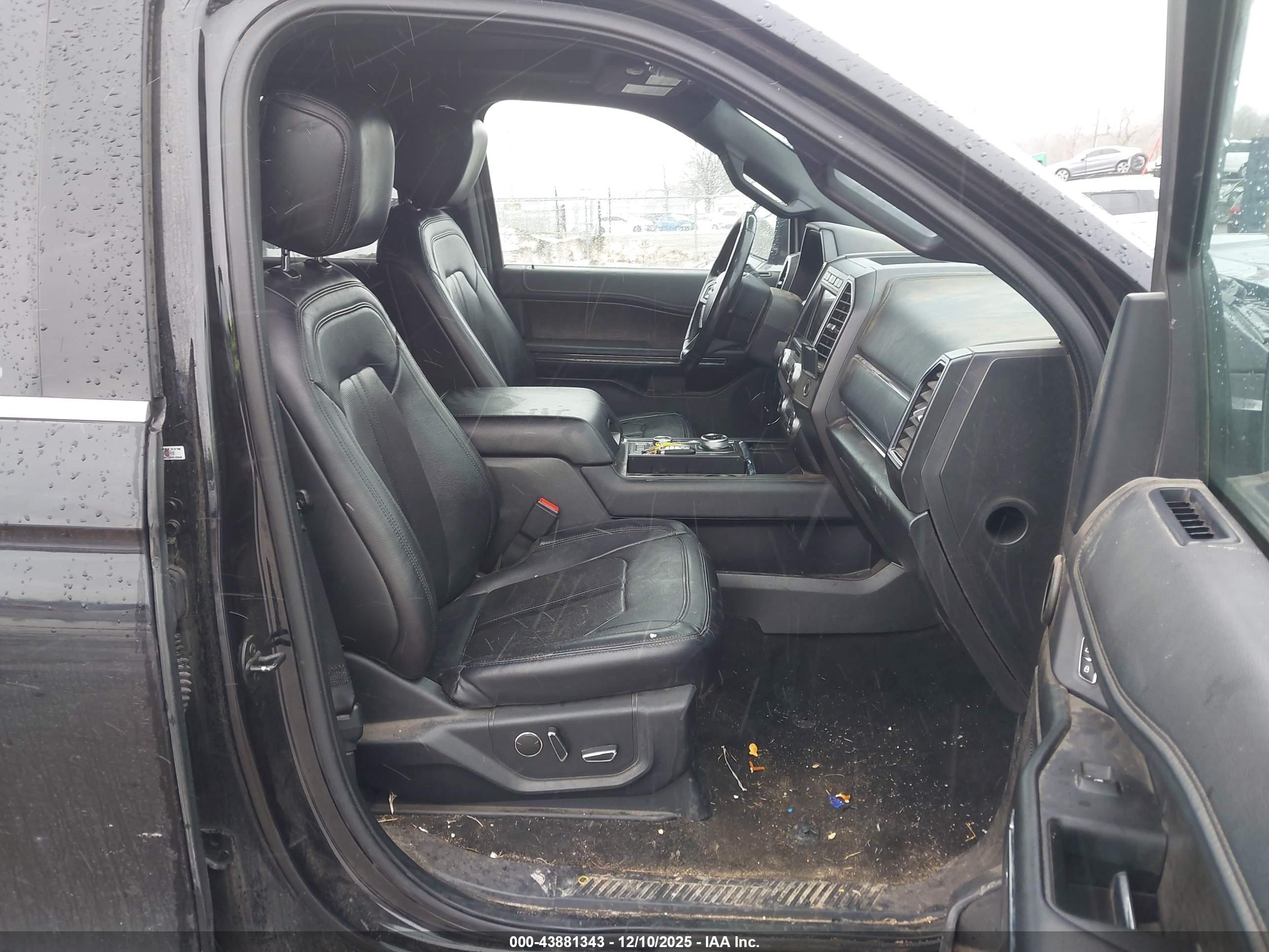 FORD EXPEDITION image 5