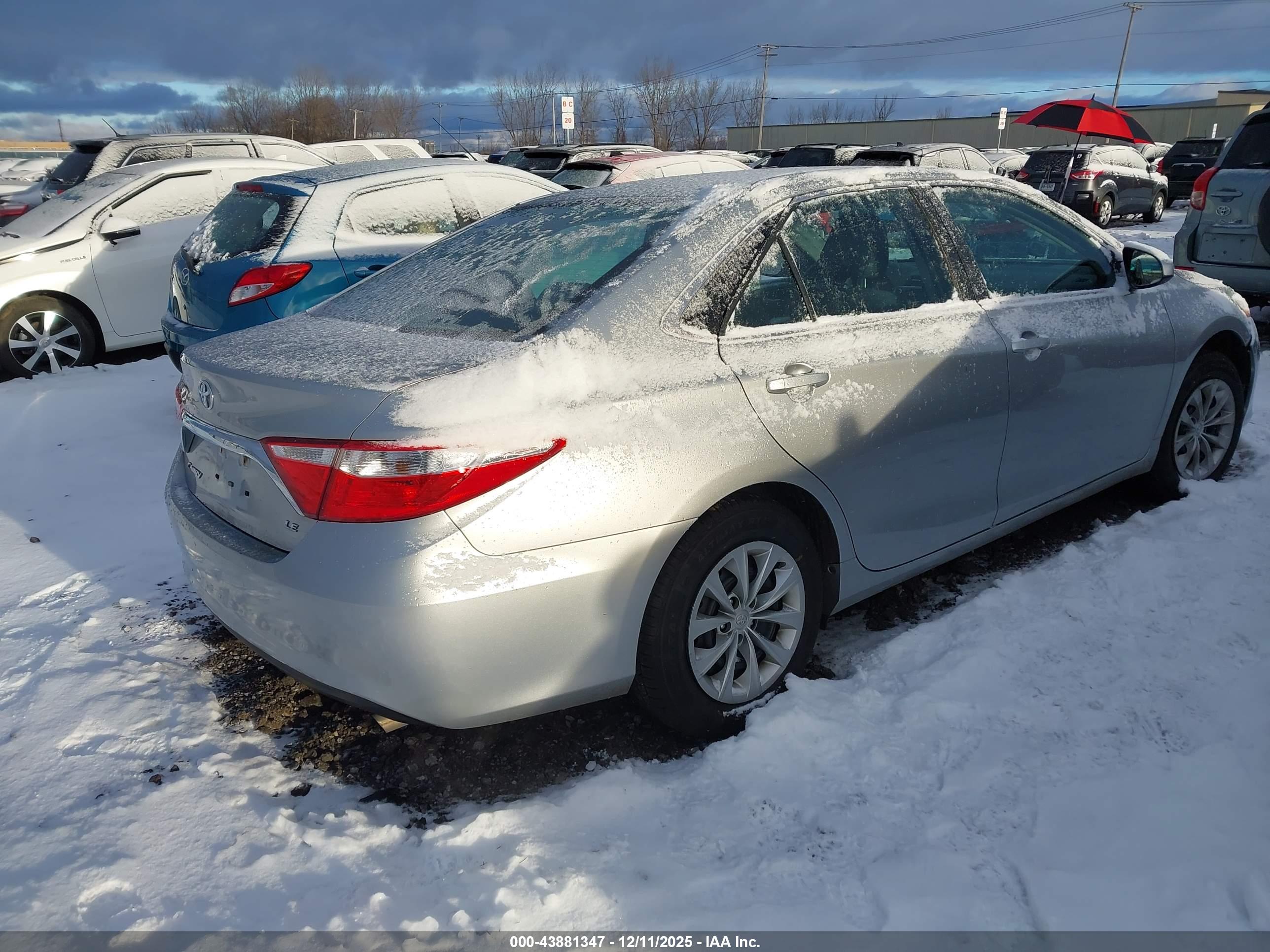 TOYOTA CAMRY image 4