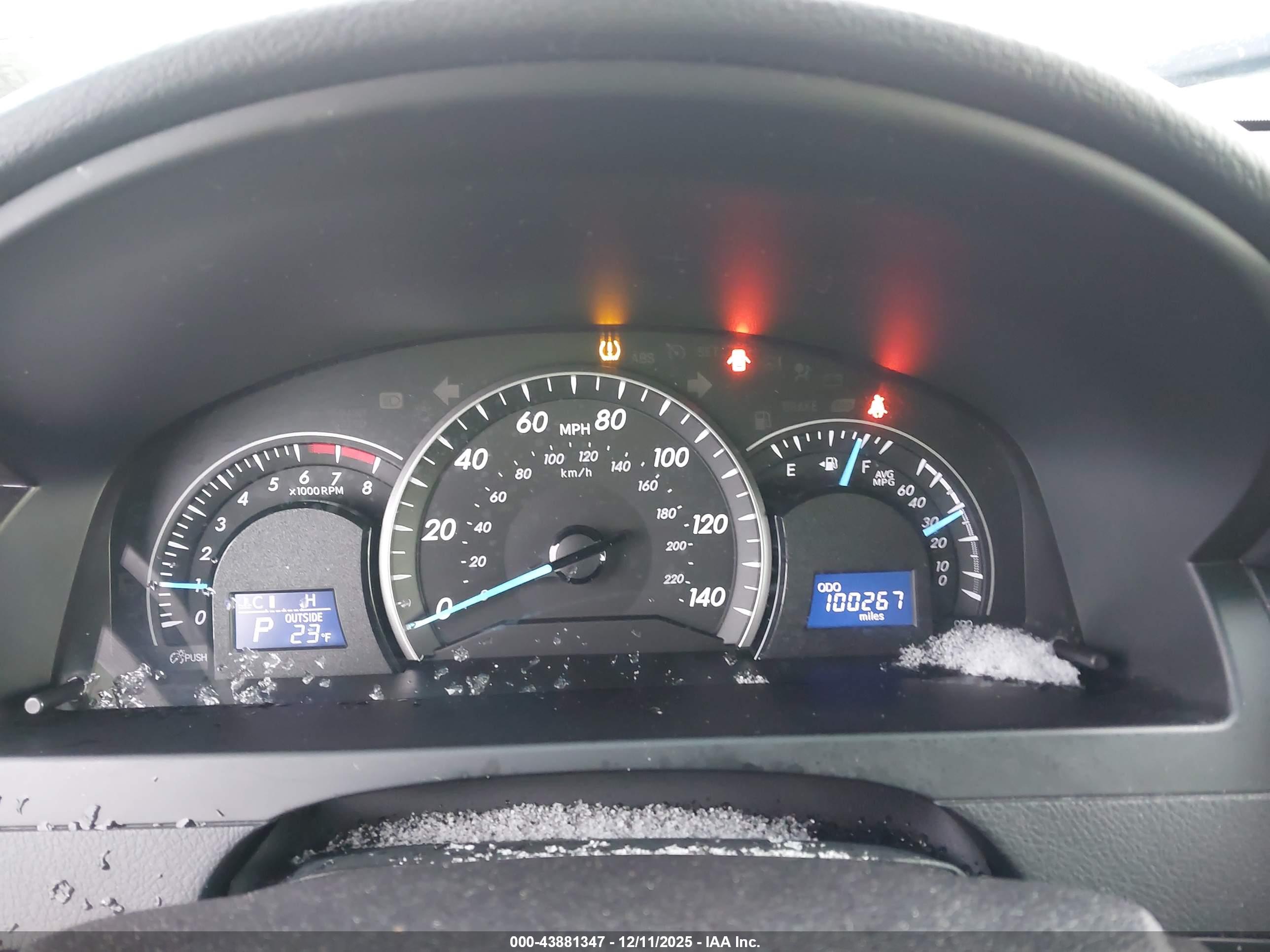 TOYOTA CAMRY image 7