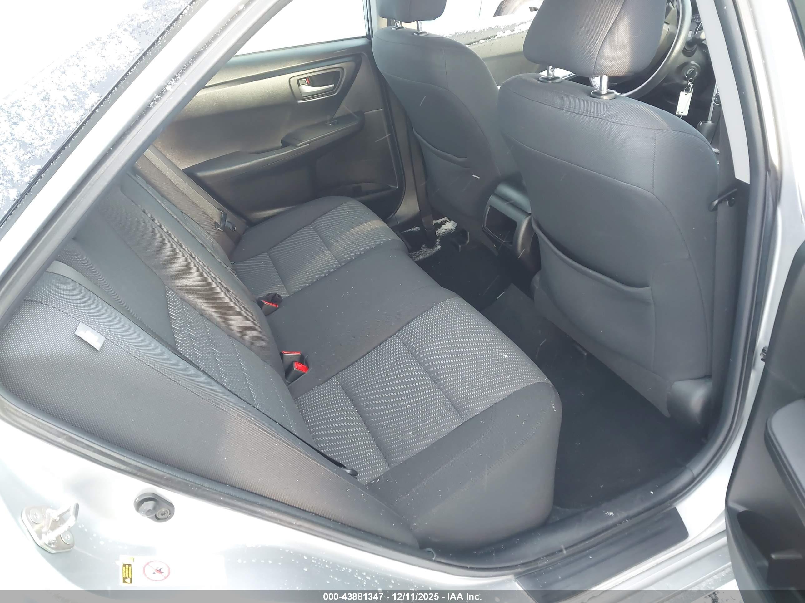 TOYOTA CAMRY image 8