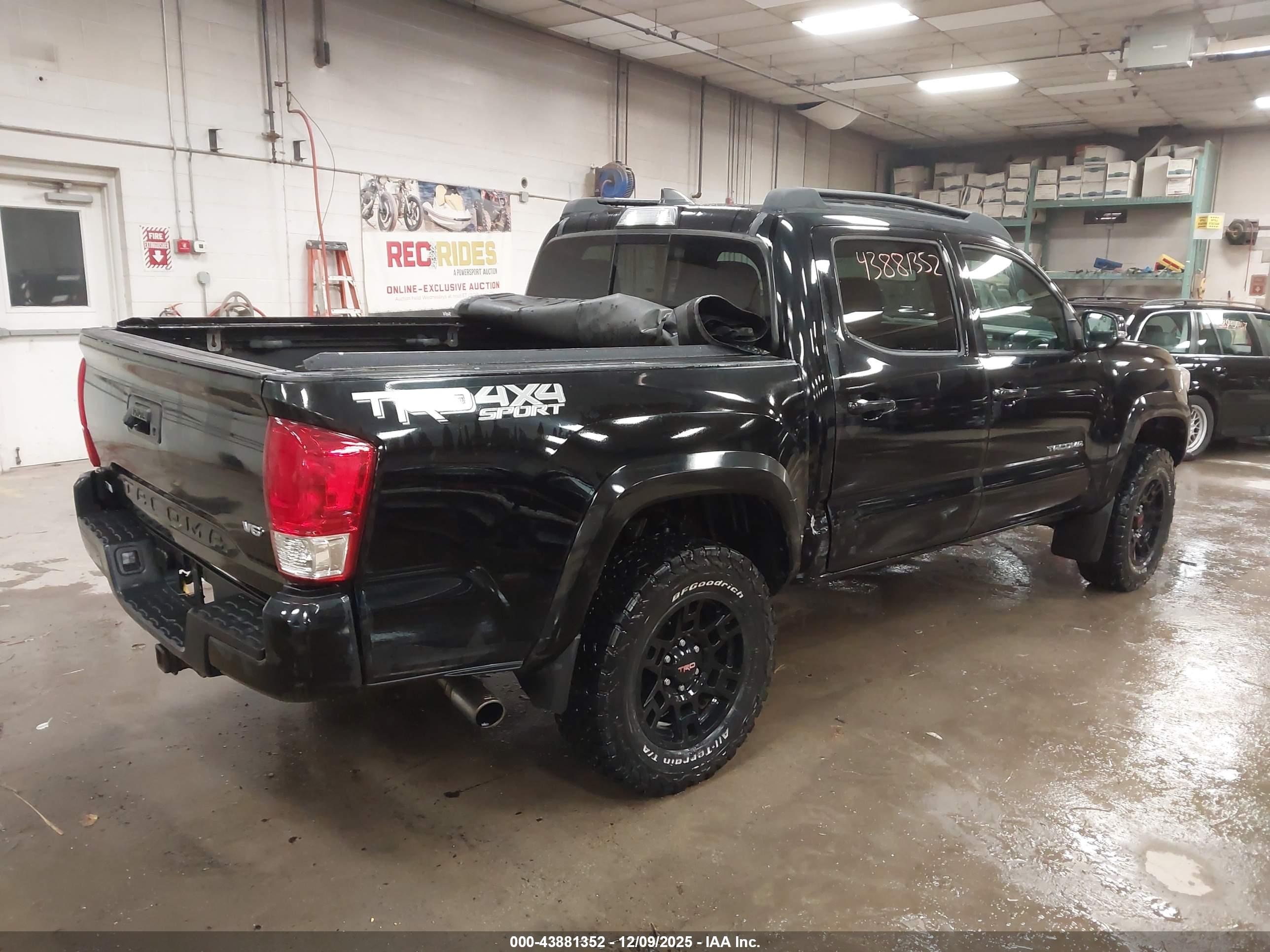 TOYOTA TACOMA image 4