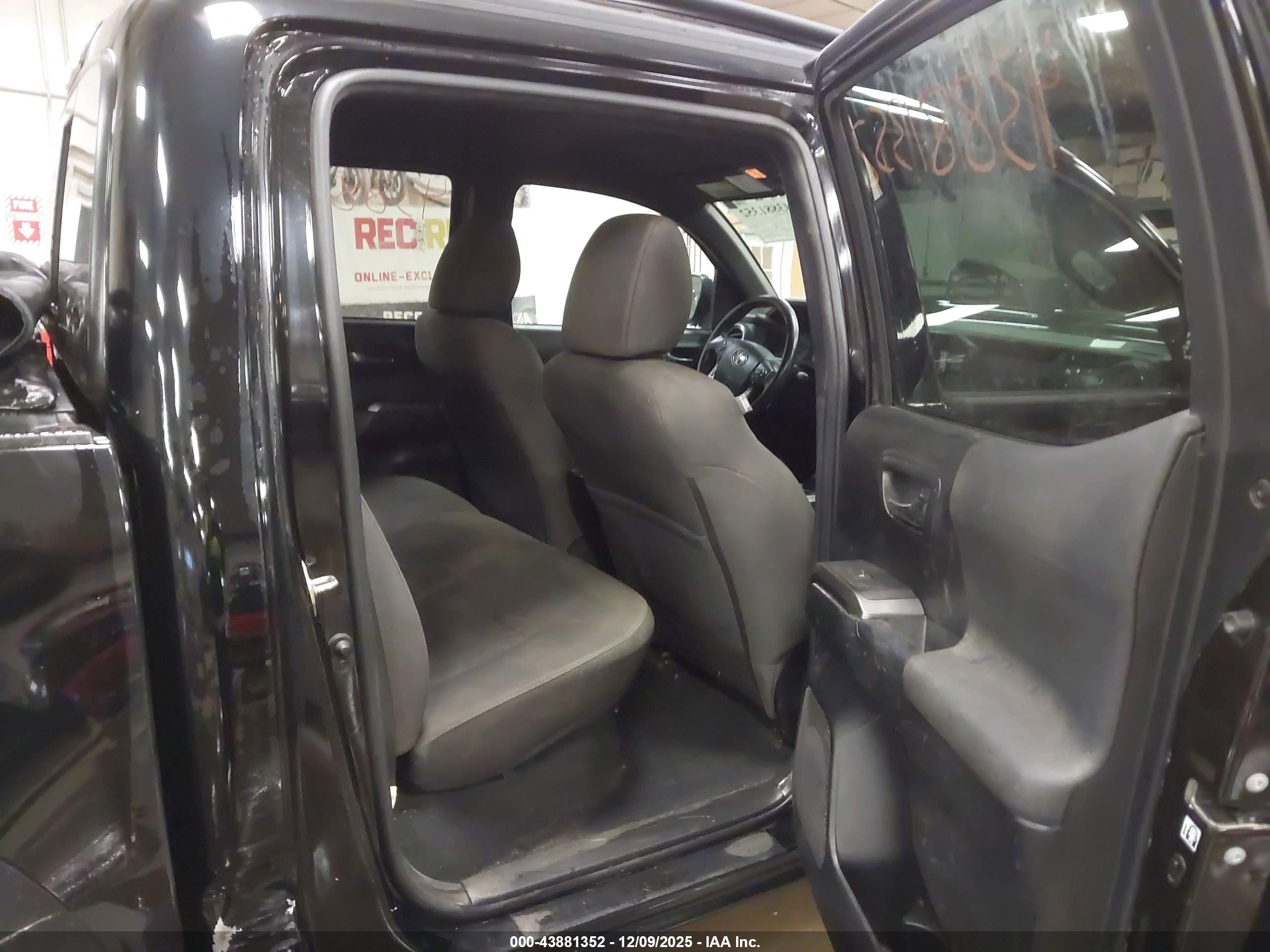 TOYOTA TACOMA image 8