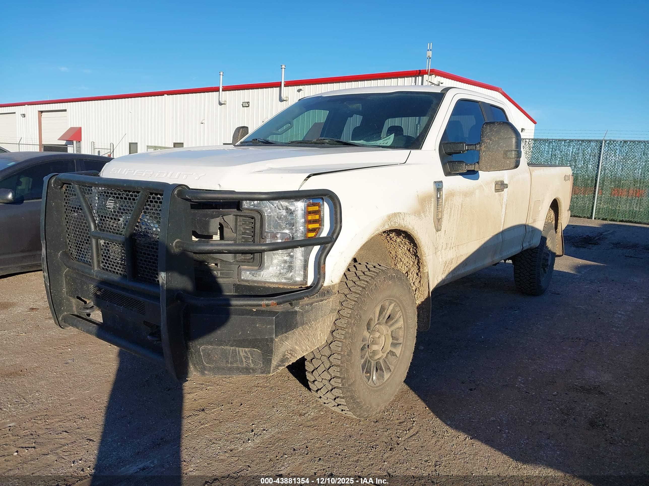 FORD F-250 image 2