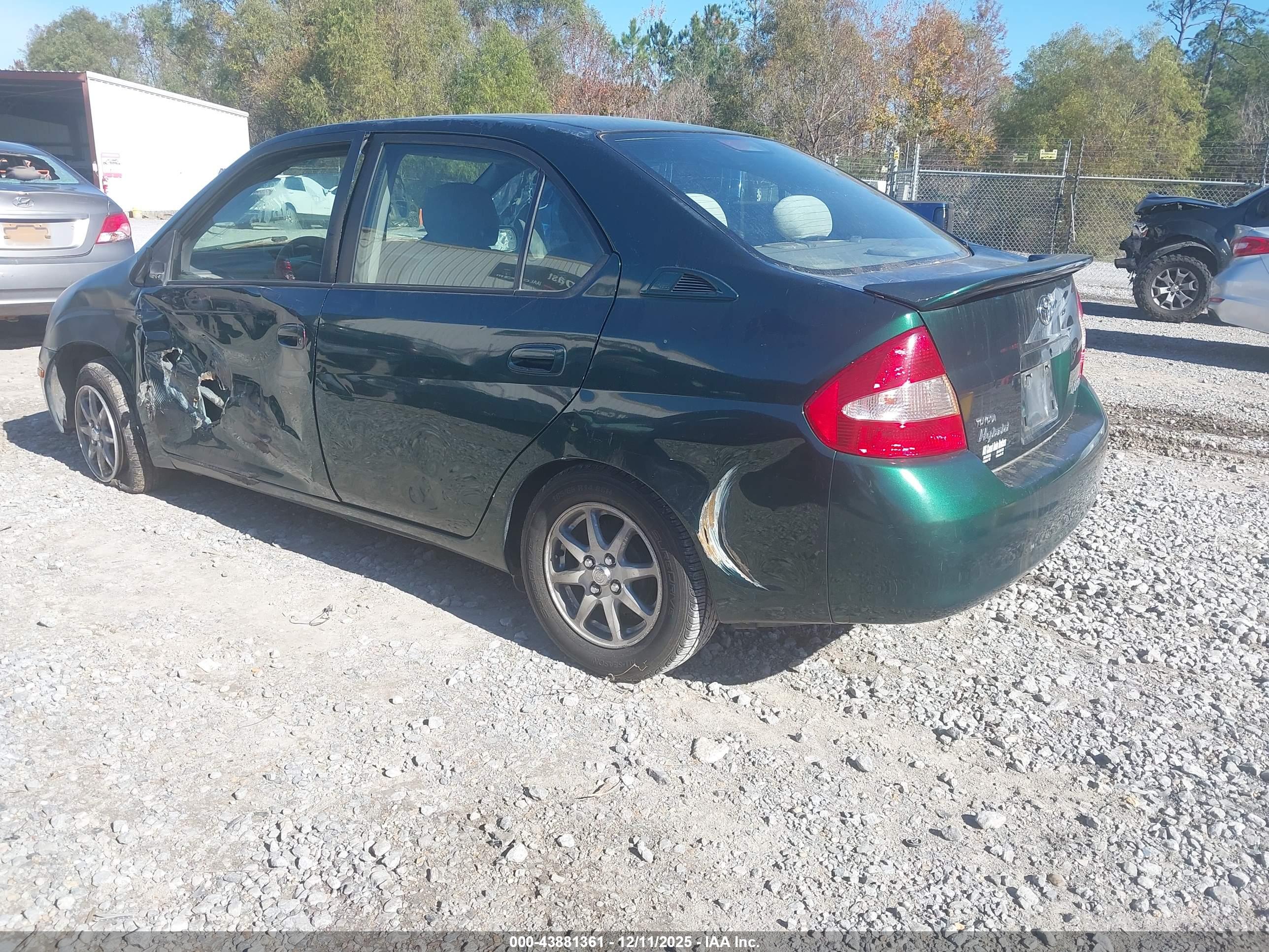 TOYOTA PRIUS image 3