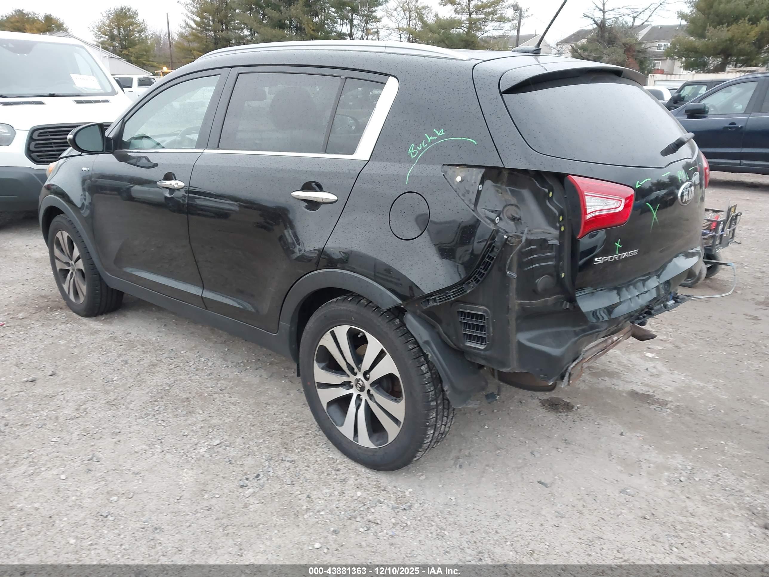 KIA SPORTAGE image 3