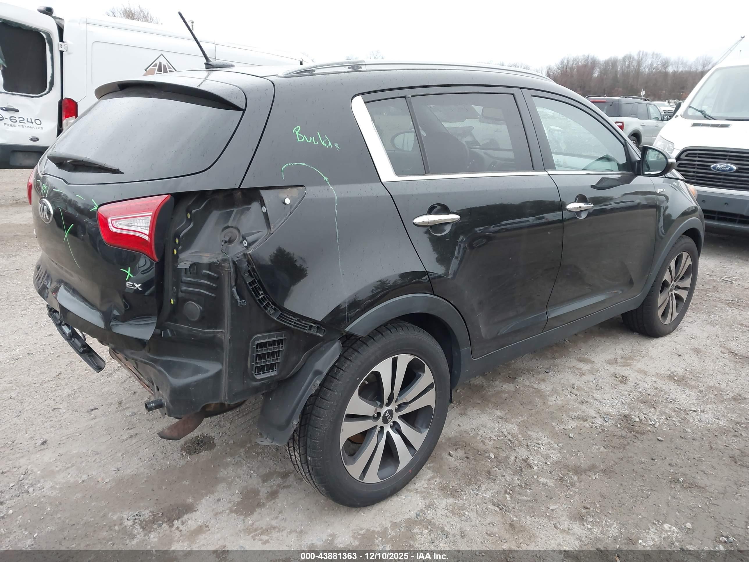 KIA SPORTAGE image 4