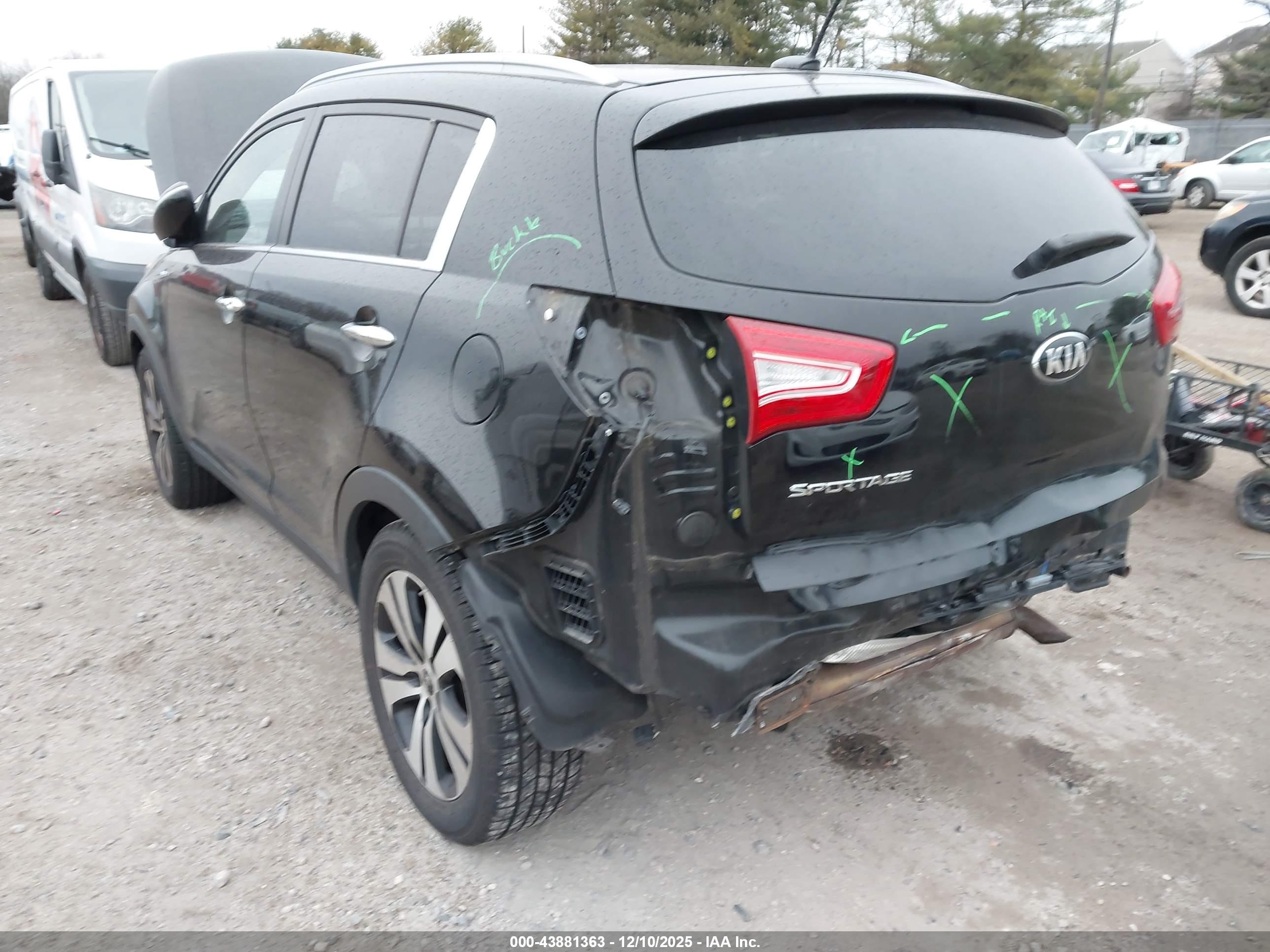 KIA SPORTAGE image 6