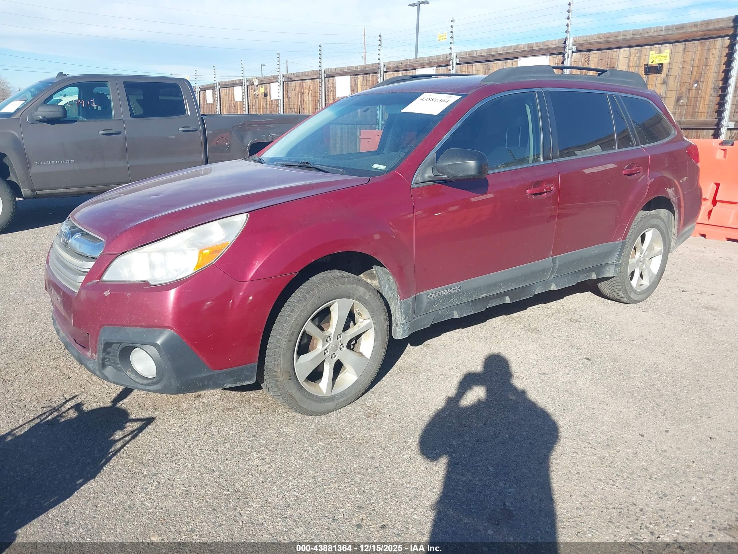 SUBARU OUTBACK image 2