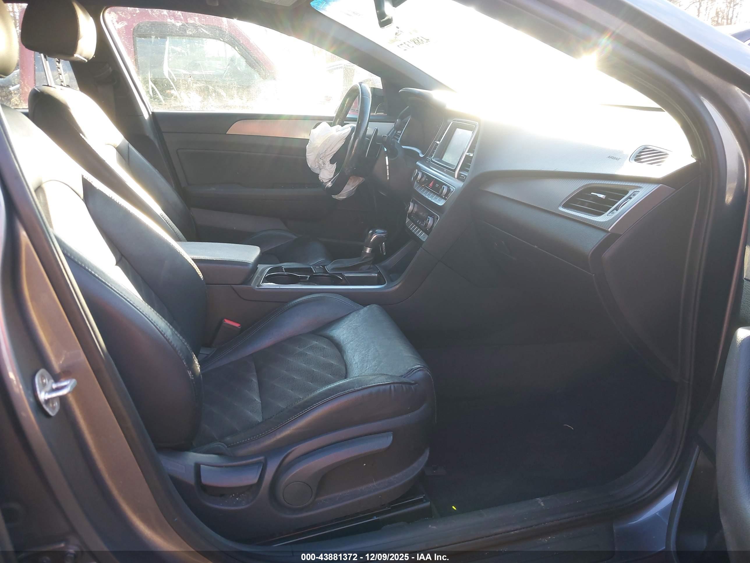 HYUNDAI SONATA image 5