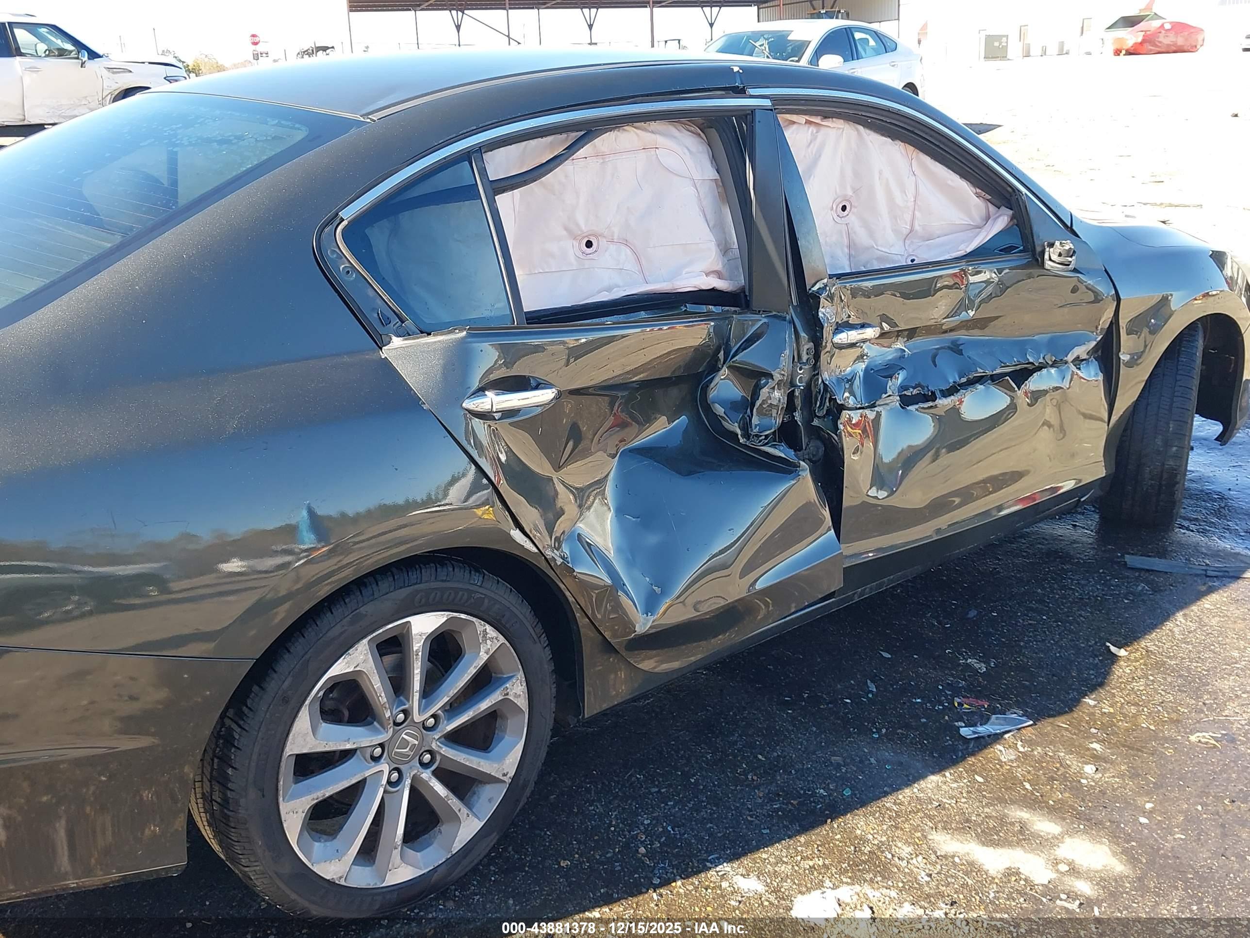 HONDA ACCORD image 6
