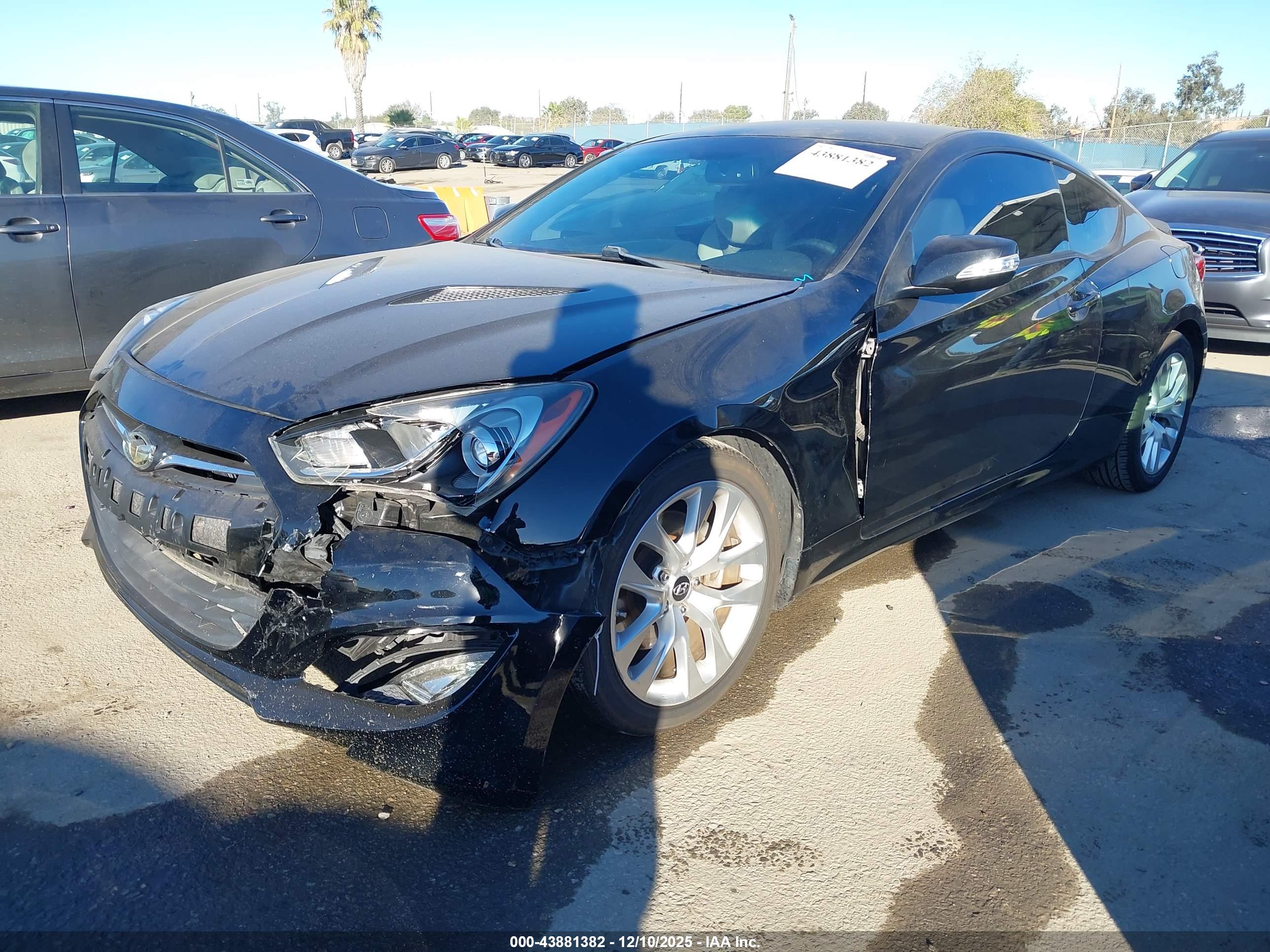 HYUNDAI GENESIS image 2