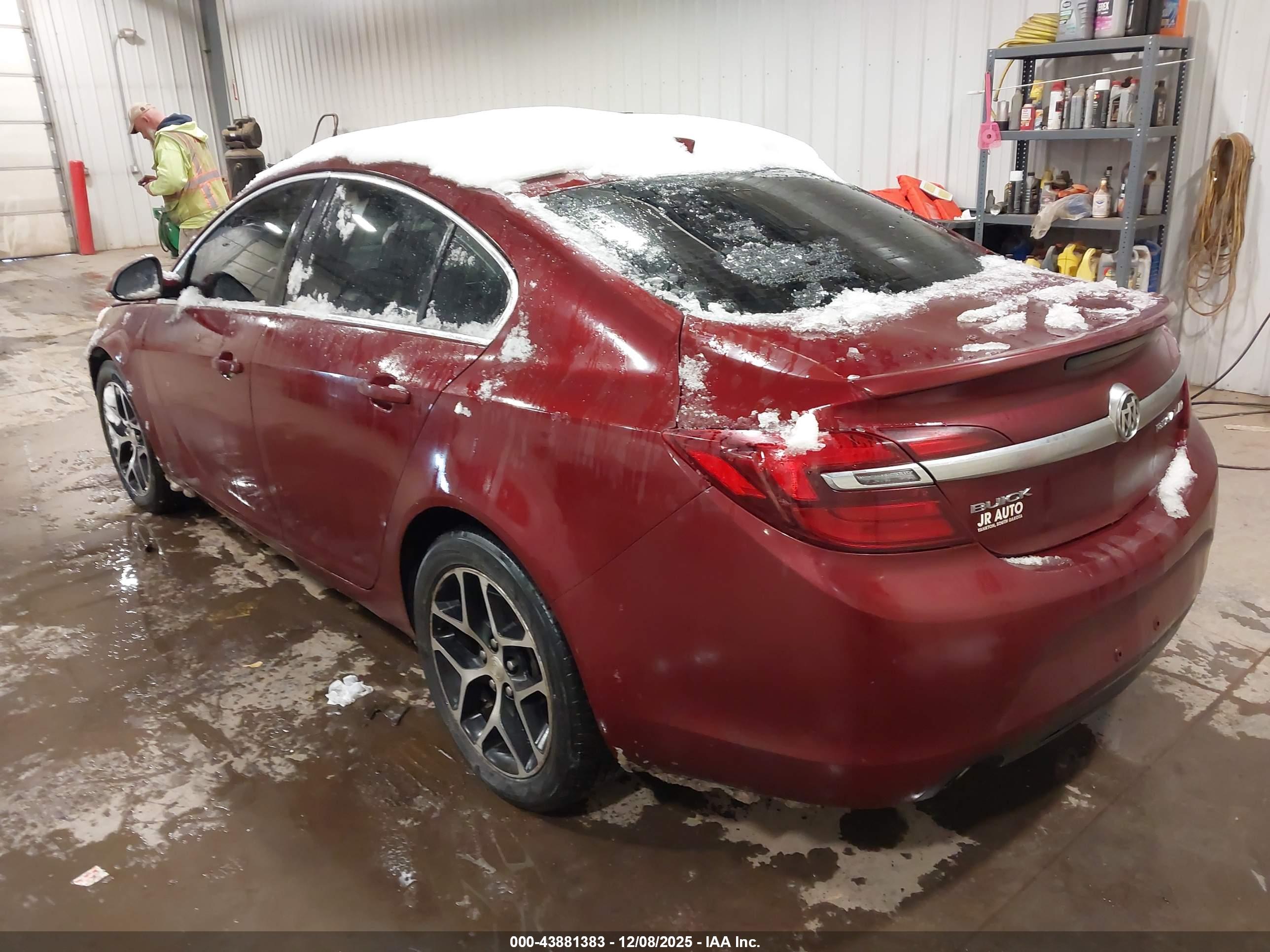 BUICK REGAL image 3
