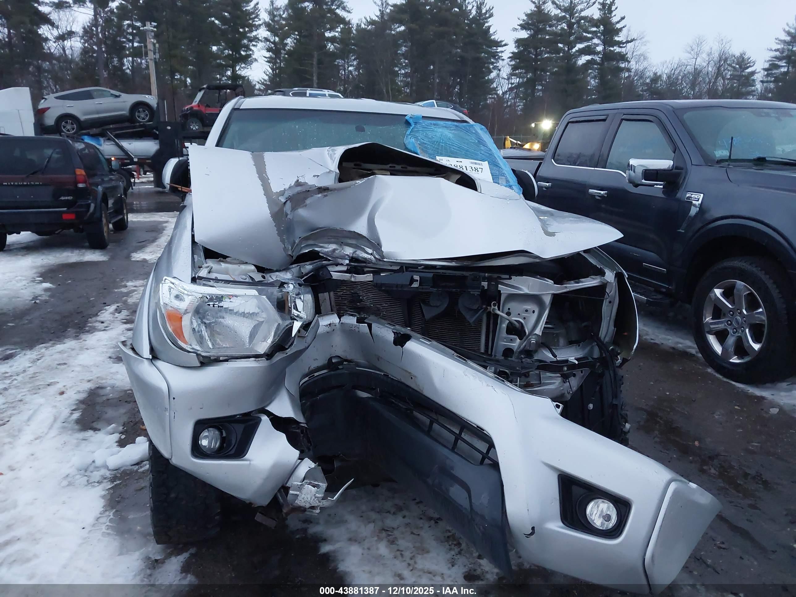 TOYOTA TACOMA image 6