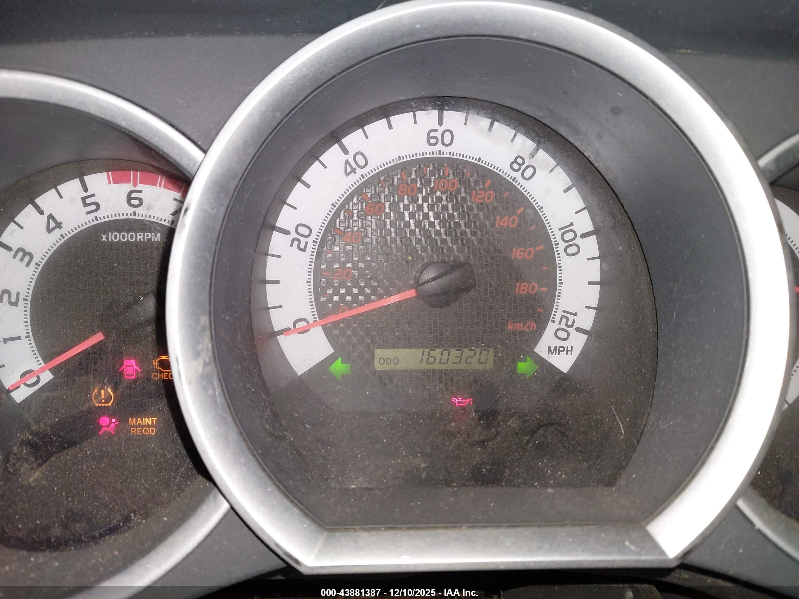 TOYOTA TACOMA image 7